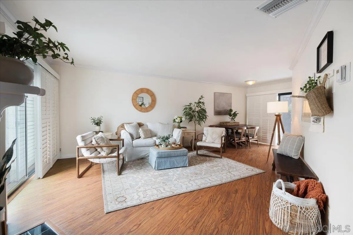 Photo #2: 260016108 Listing: Photo #2