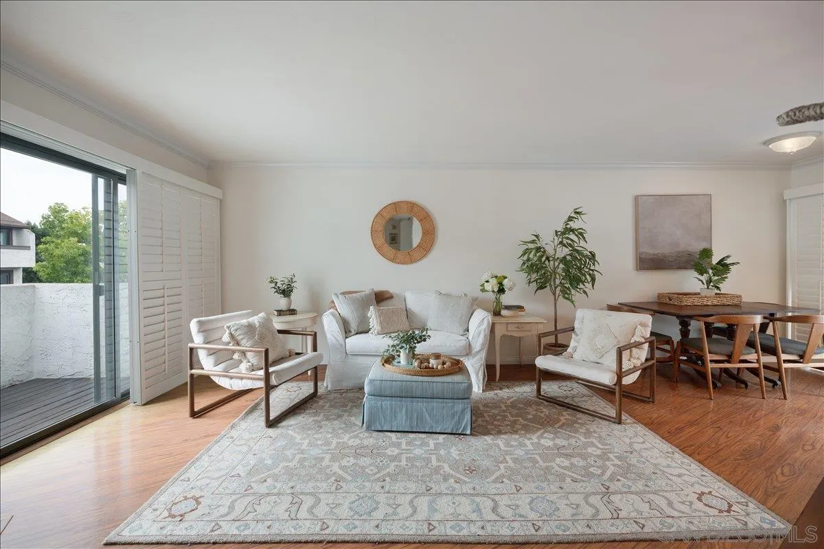 Photo #1: 260016108 Listing: Photo #1
