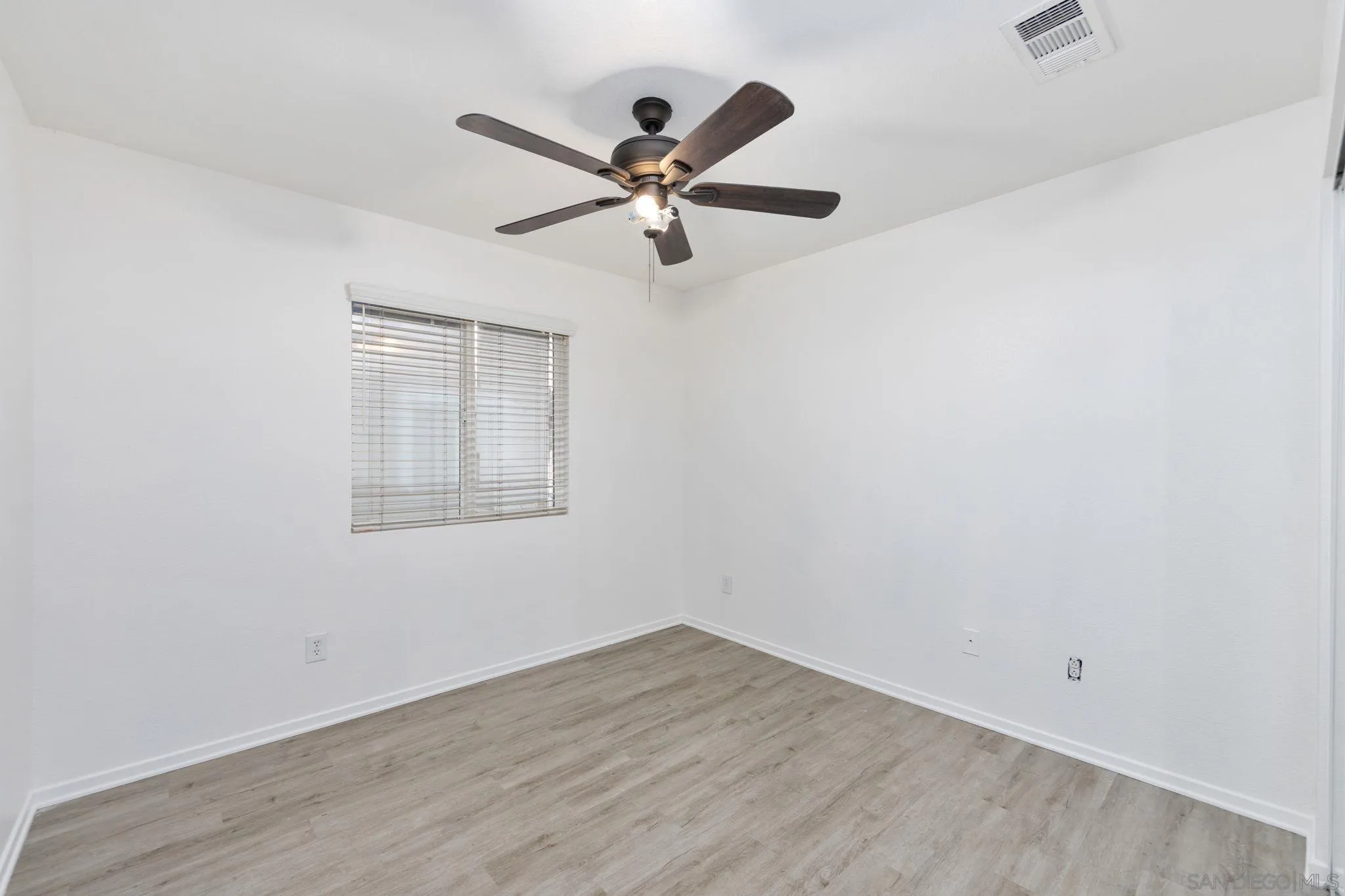Photo #20: 260016113 Listing: Photo #20