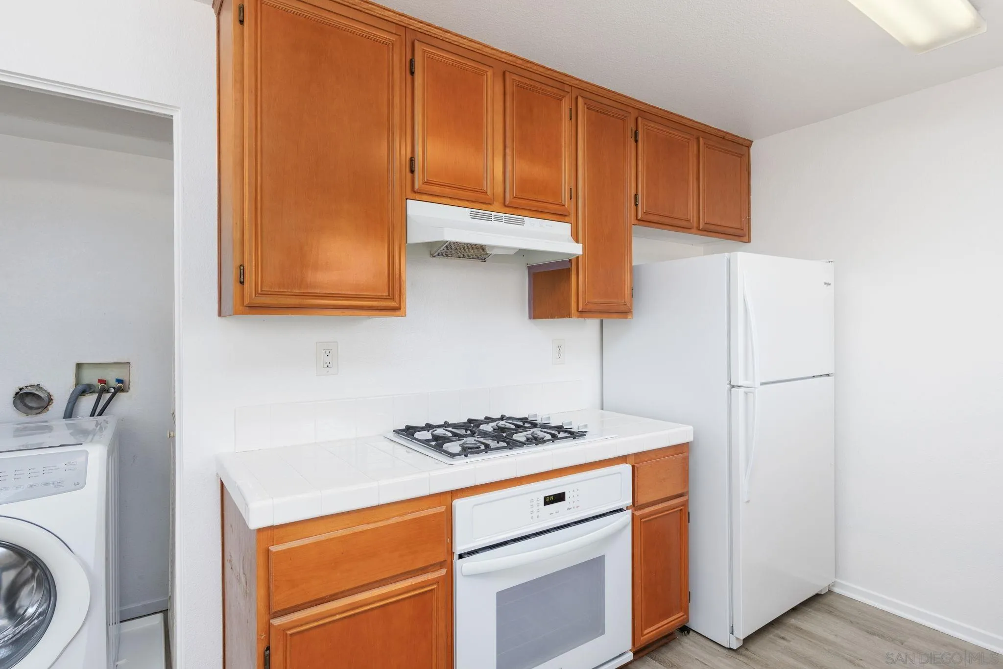 Photo #8: 260016113 Listing: Photo #8