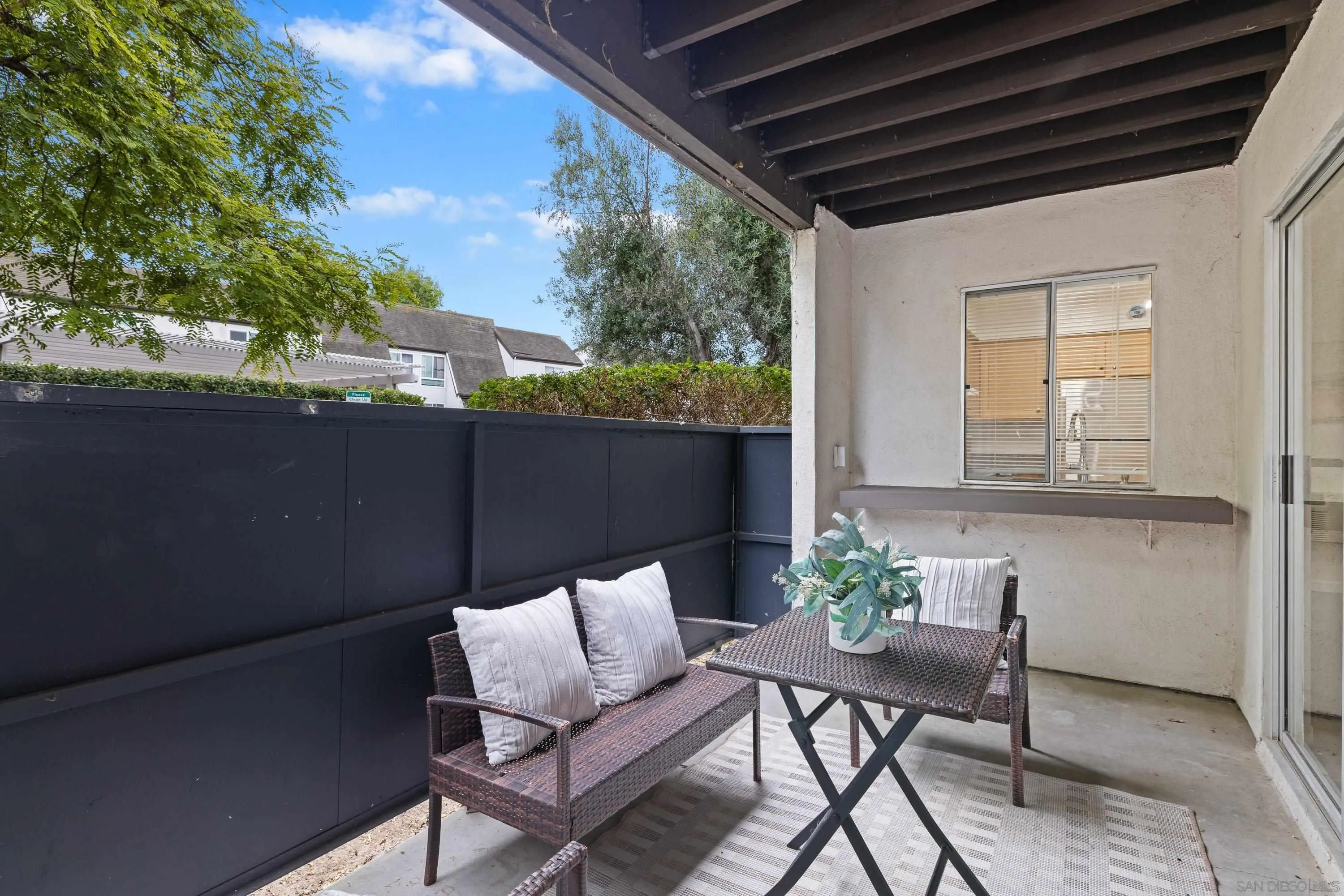 Photo #4: 260016114 Listing: Photo #4