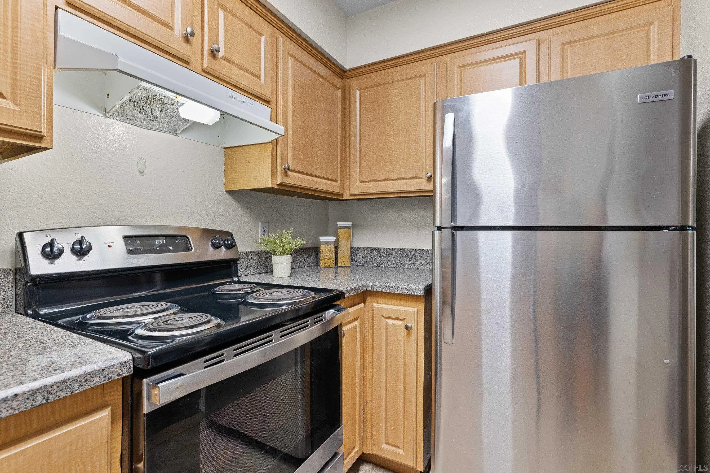 Photo #11: 260016114 Listing: Photo #11