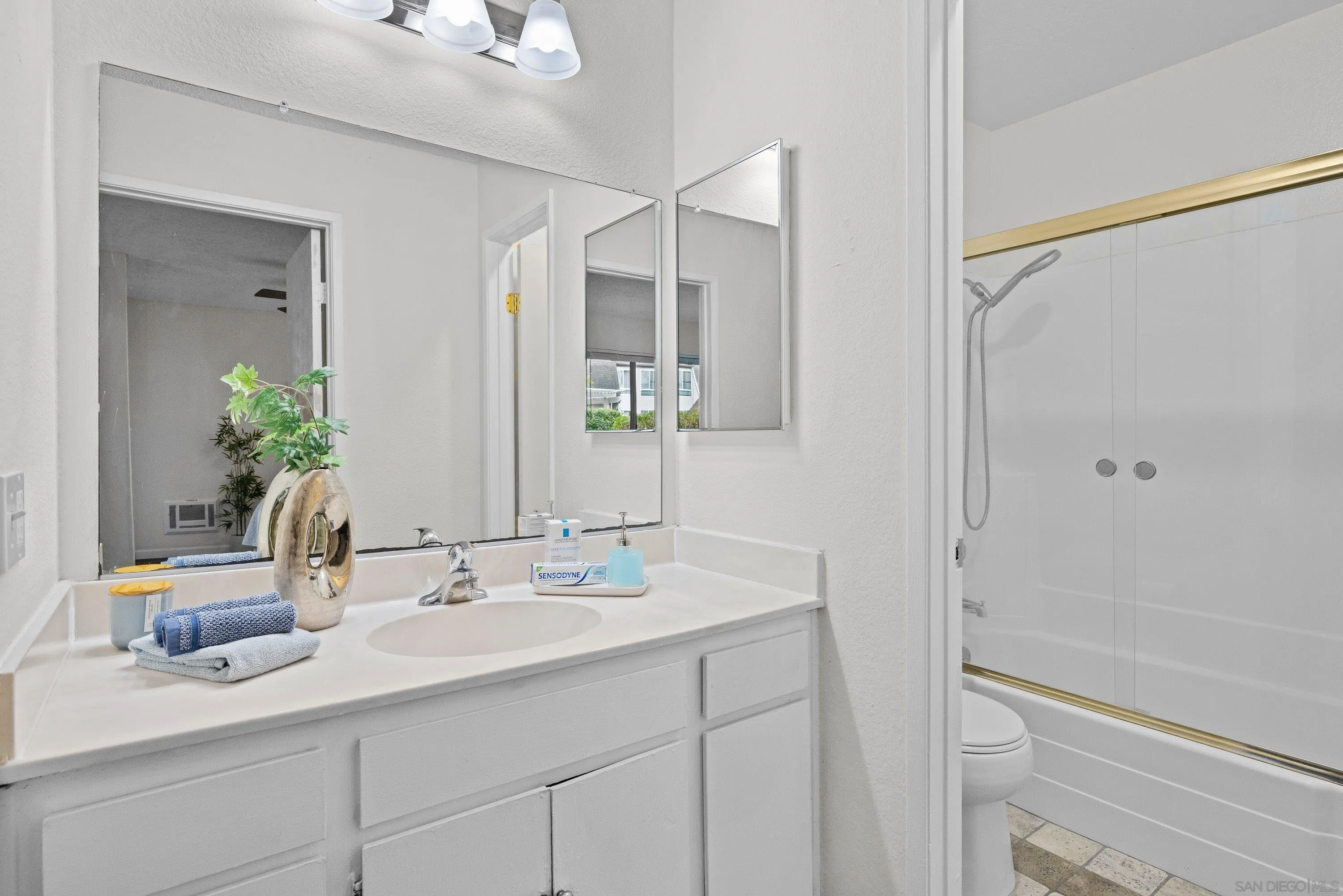 Photo #20: 260016114 Listing: Photo #20