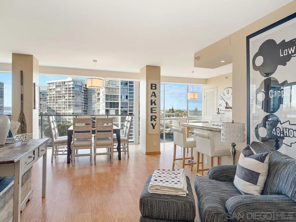 Photo #8: 260016118 Listing: Photo #8