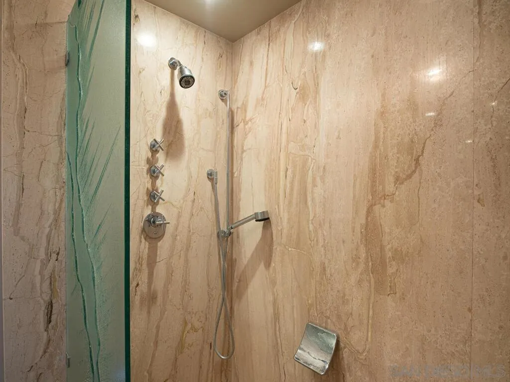 Photo #40: 260016118 Listing: Photo #40