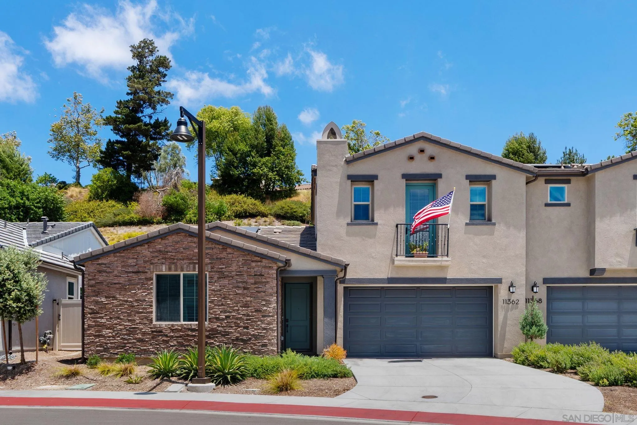 Photo #1: 260016119 Listing: Photo #1