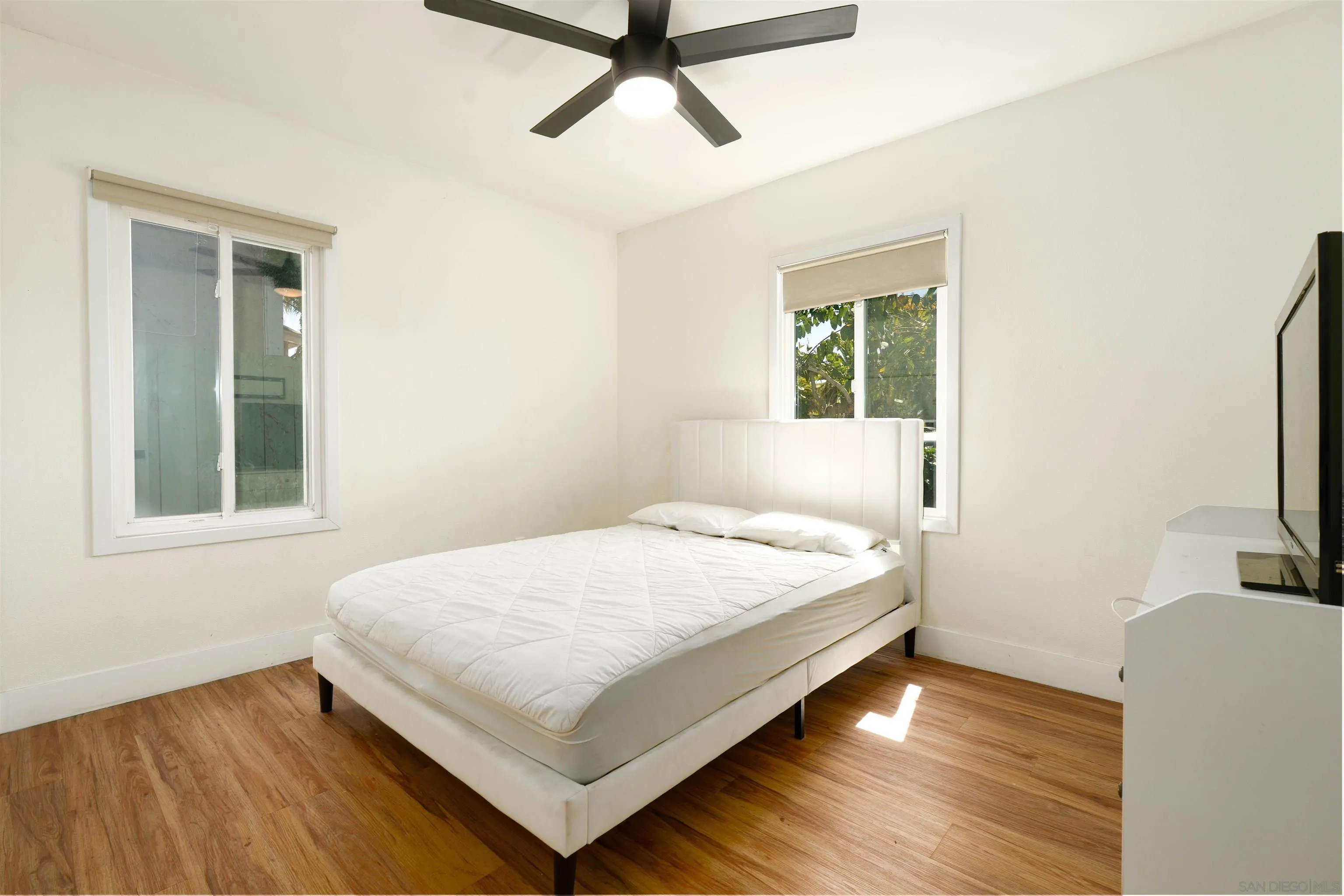 https://cdn.realtyfeed.com/cdn/127/260016120/61238a60f16168c88aa25750396fe9d3.webp