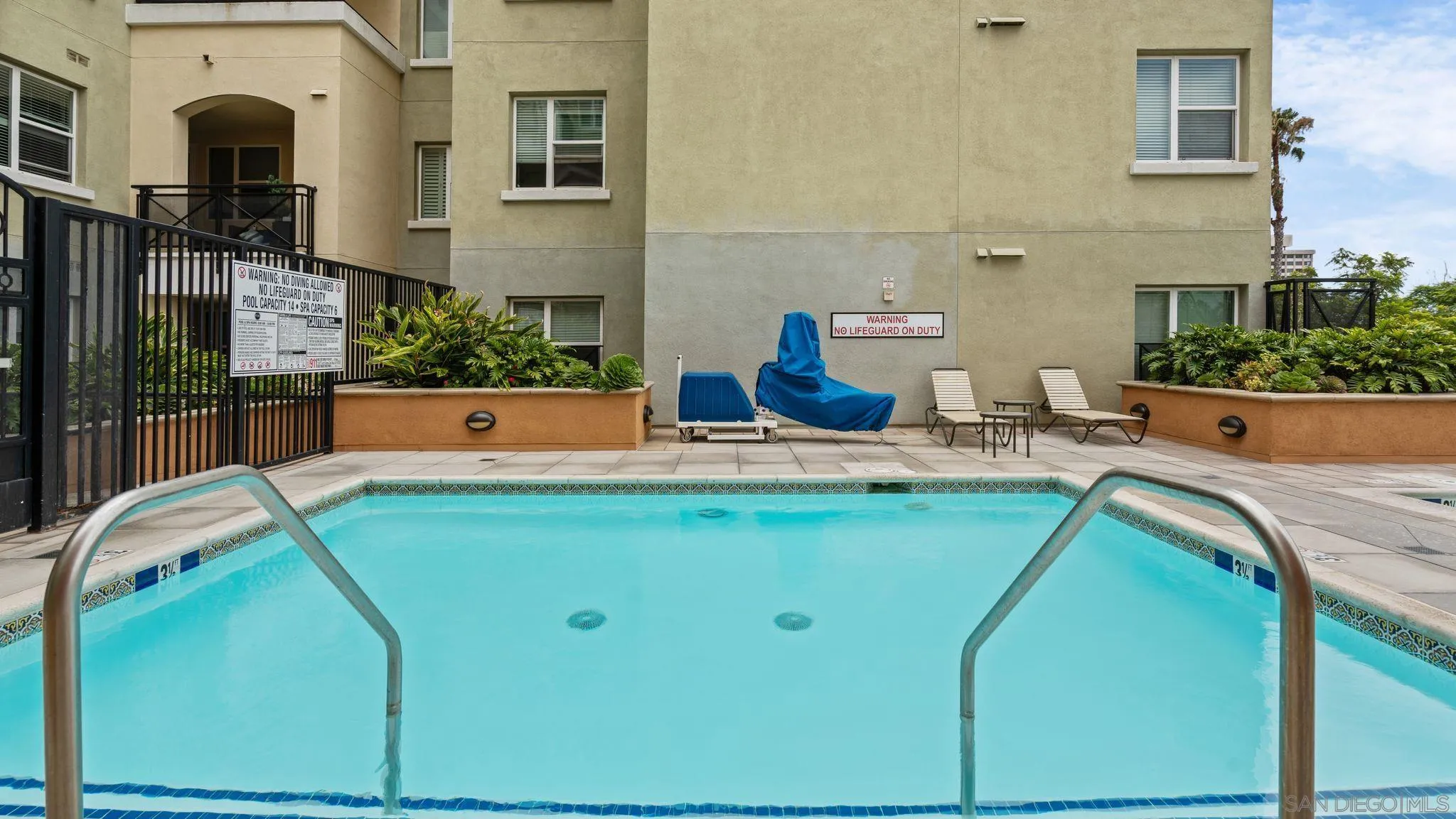 https://cdn.realtyfeed.com/cdn/127/260016121/073d14ea855669b16e2eeb38eda17ba7.webp