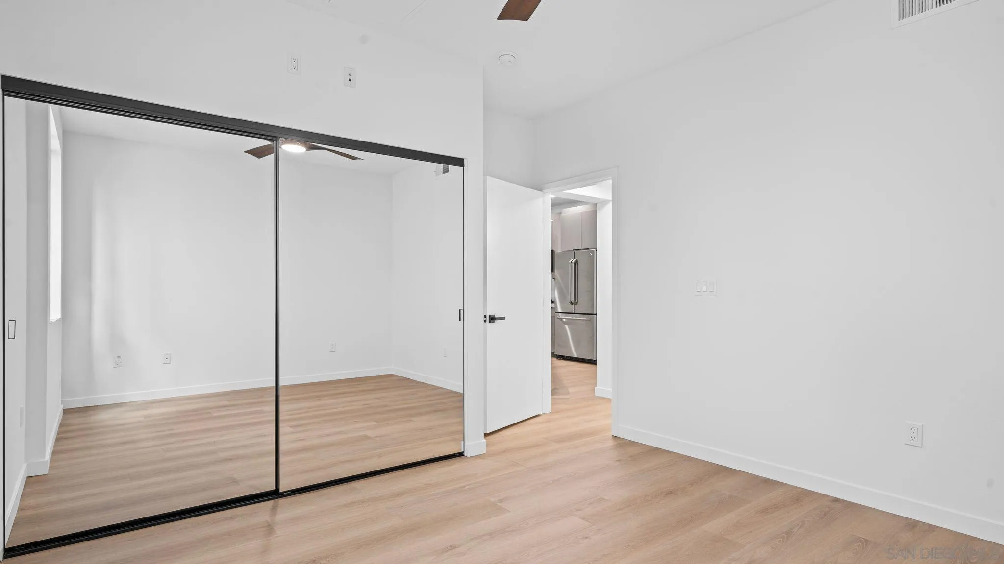 https://cdn.realtyfeed.com/cdn/127/260016121/6b91656587ec166a31d80b9f5d060263.webp