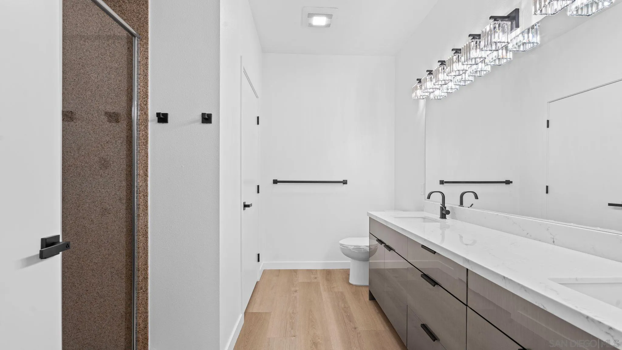 https://cdn.realtyfeed.com/cdn/127/260016121/be73135c5986c68e9a062b152f865365.webp