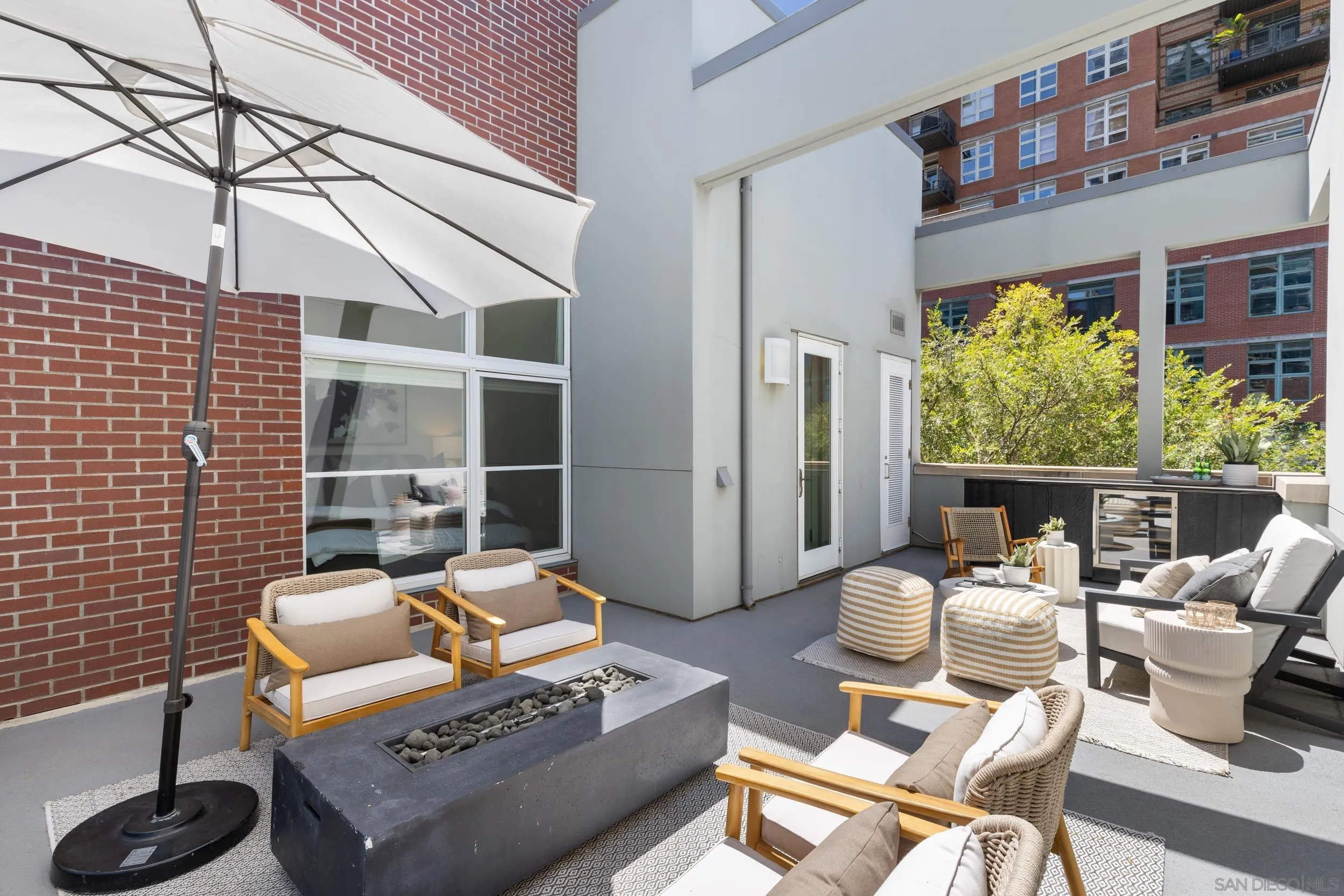 https://cdn.realtyfeed.com/cdn/127/260016128/437b06029ae25df0528a898c8dd5cbbb.webp