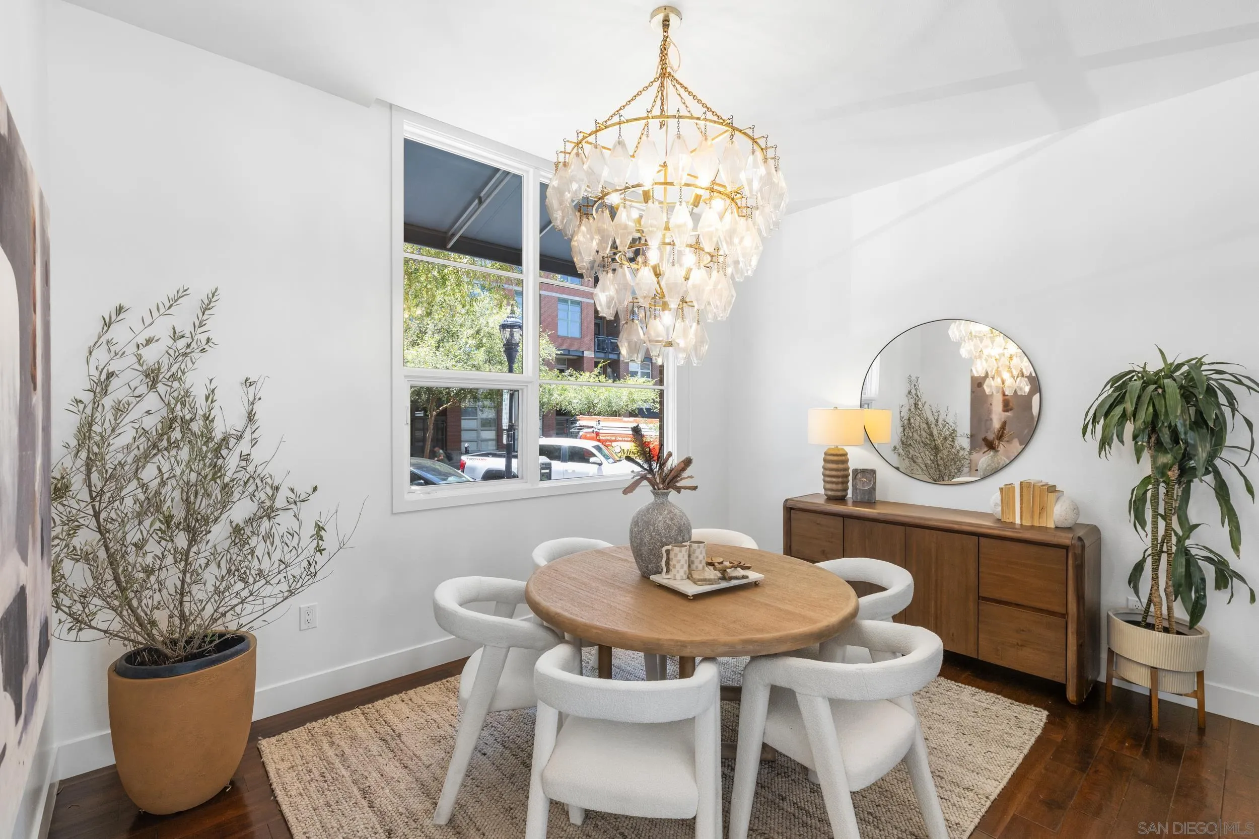 https://cdn.realtyfeed.com/cdn/127/260016128/5ab008ea52cef20d38c5421053e9e02f.webp