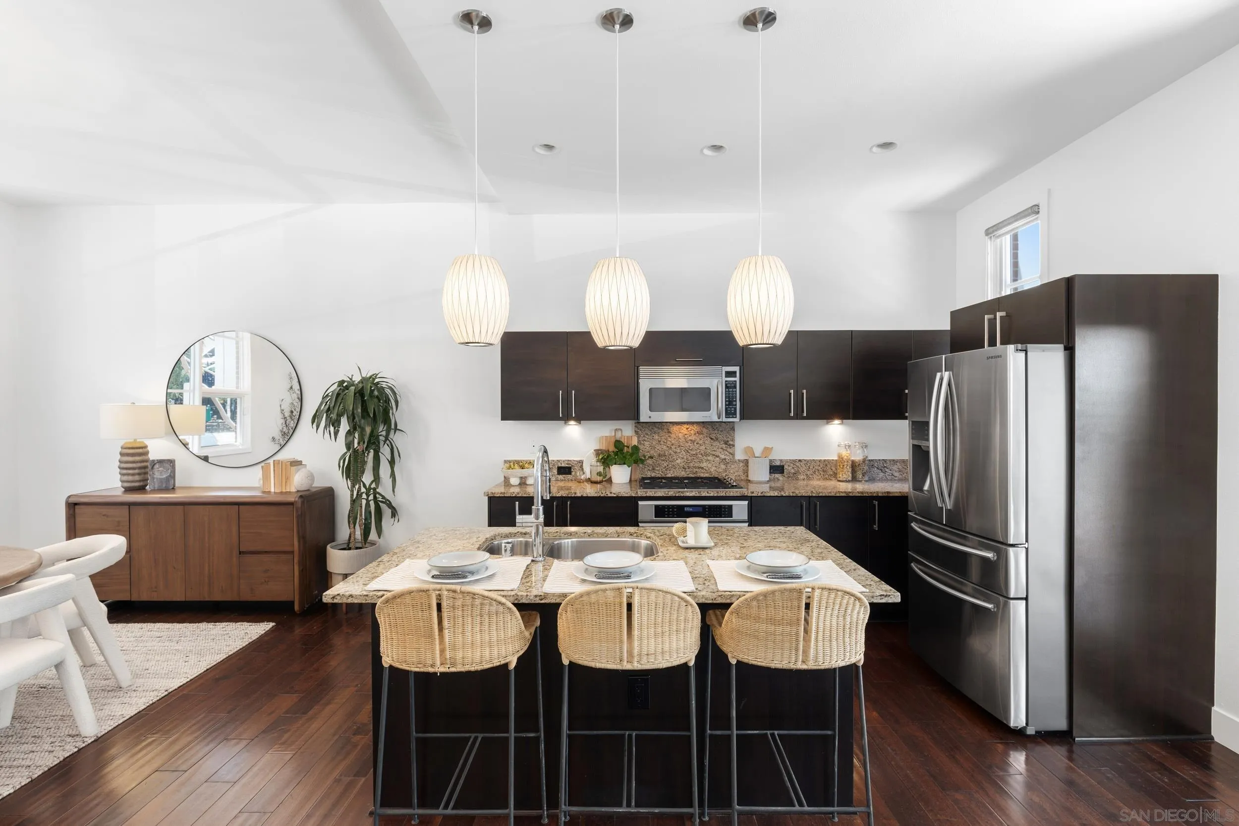 https://cdn.realtyfeed.com/cdn/127/260016128/9ebeaf448244885501c70997323a1333.webp