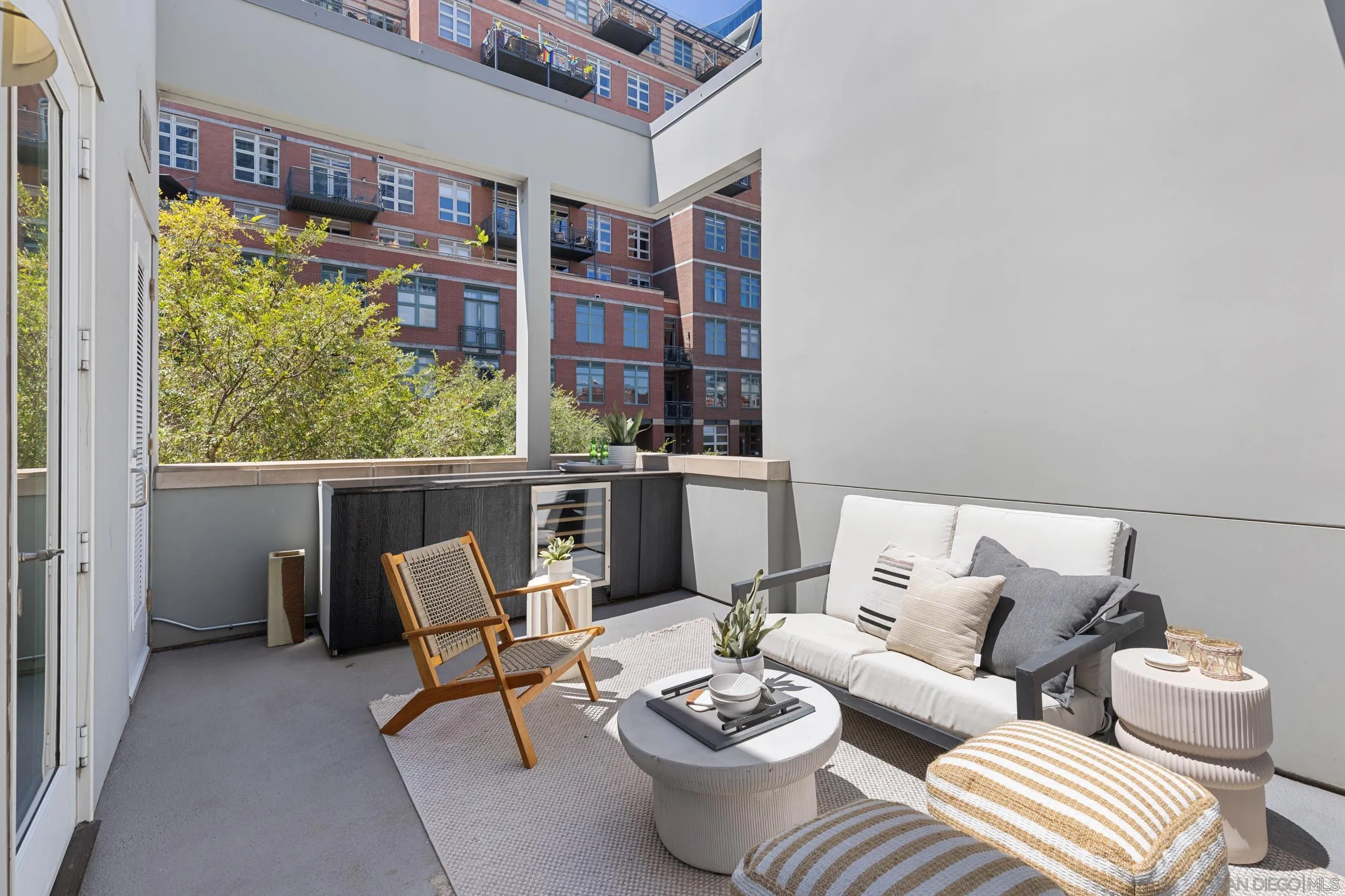 https://cdn.realtyfeed.com/cdn/127/260016128/d75fc6665c541c9097367d24fe78cb61.webp