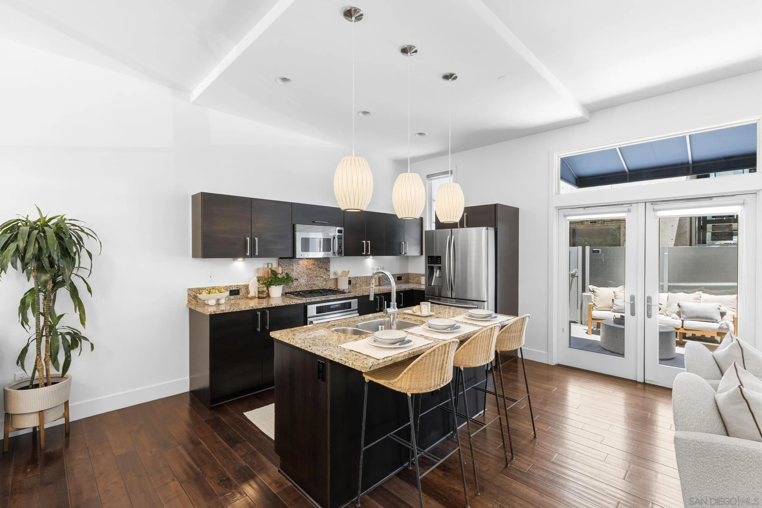 https://cdn.realtyfeed.com/cdn/127/260016128/eb180b3c263da279620a7be2a37f7667.webp