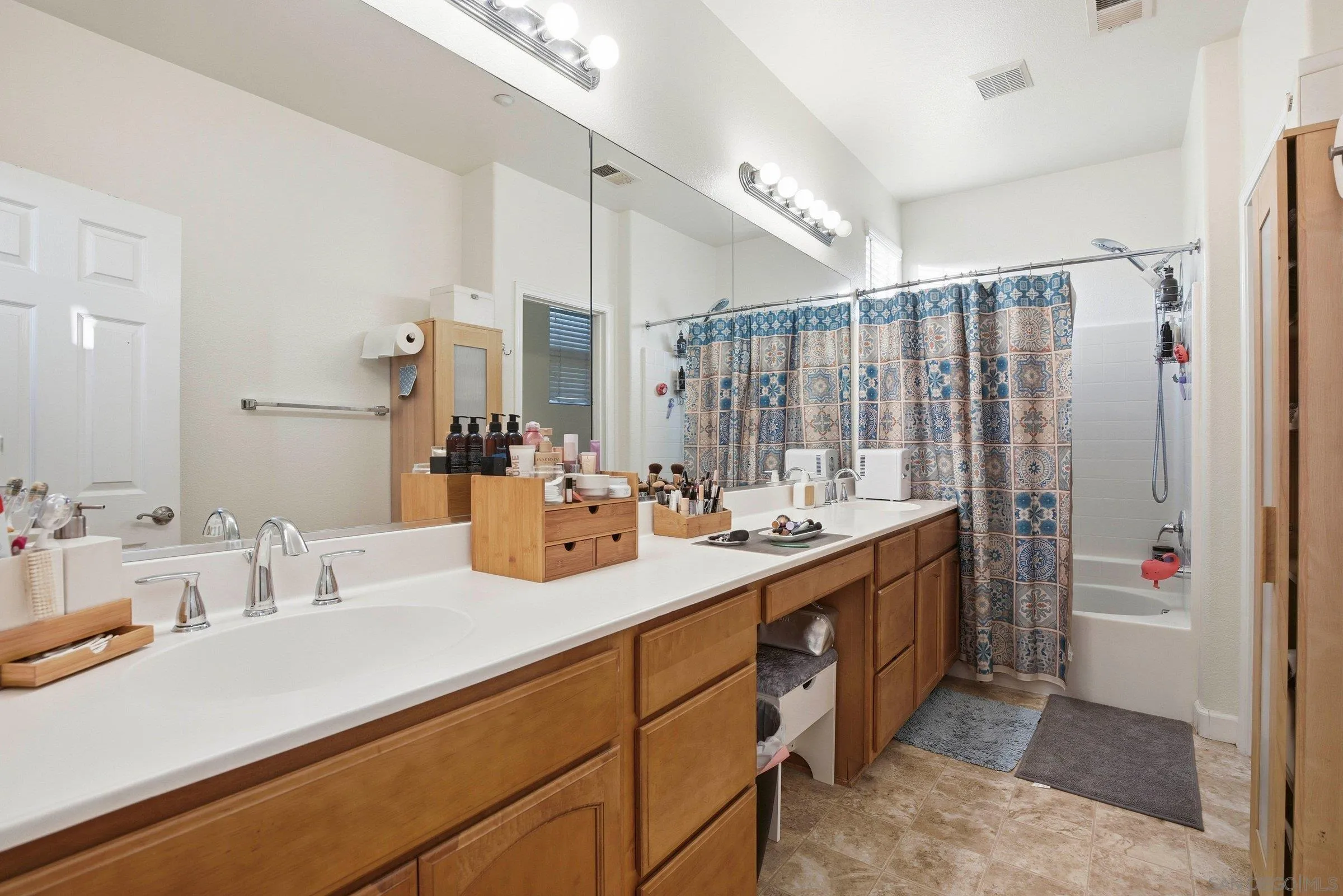Photo #13: 260016129 Listing: Photo #13