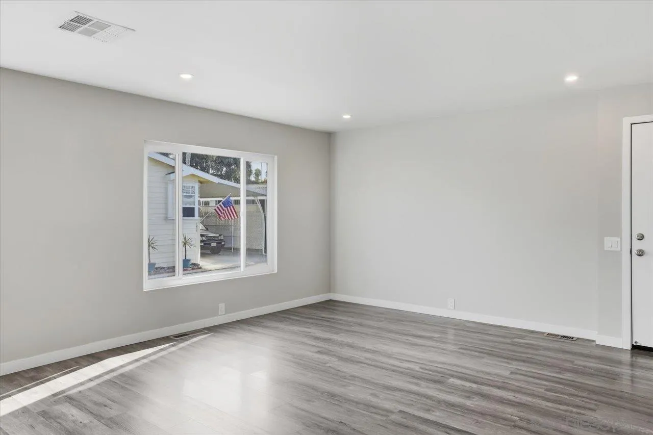 7023 San Bartolo Street, Carlsbad, CA 92011 - Photo 5 of 51, Carlsbad, CA