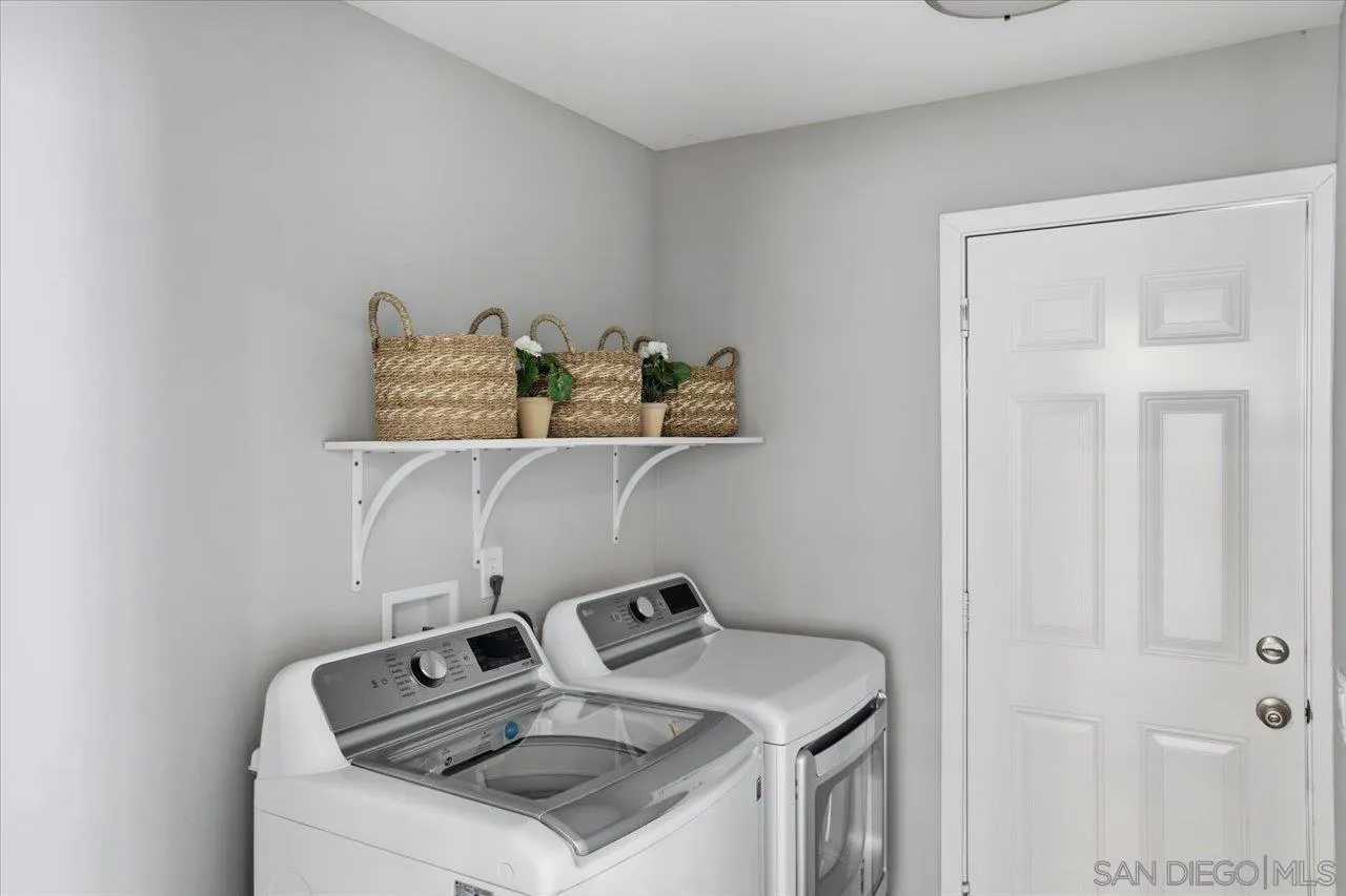 https://cdn.realtyfeed.com/cdn/127/260016132/cc300999d58b9f88bc3b26e251136ad5.webp