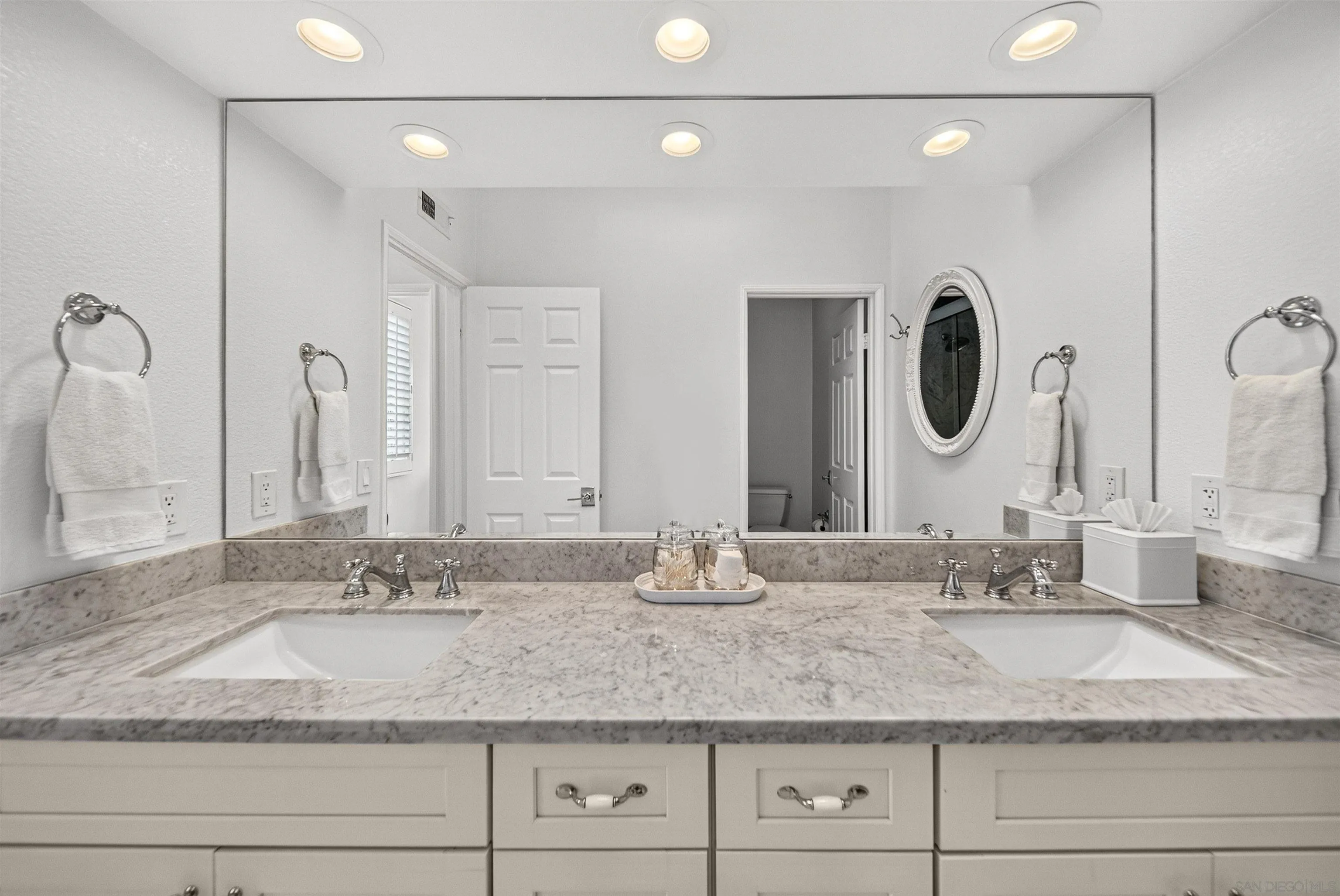 https://cdn.realtyfeed.com/cdn/127/260016133/7a36c9444dd95cea71072f3151c4fe8f.webp