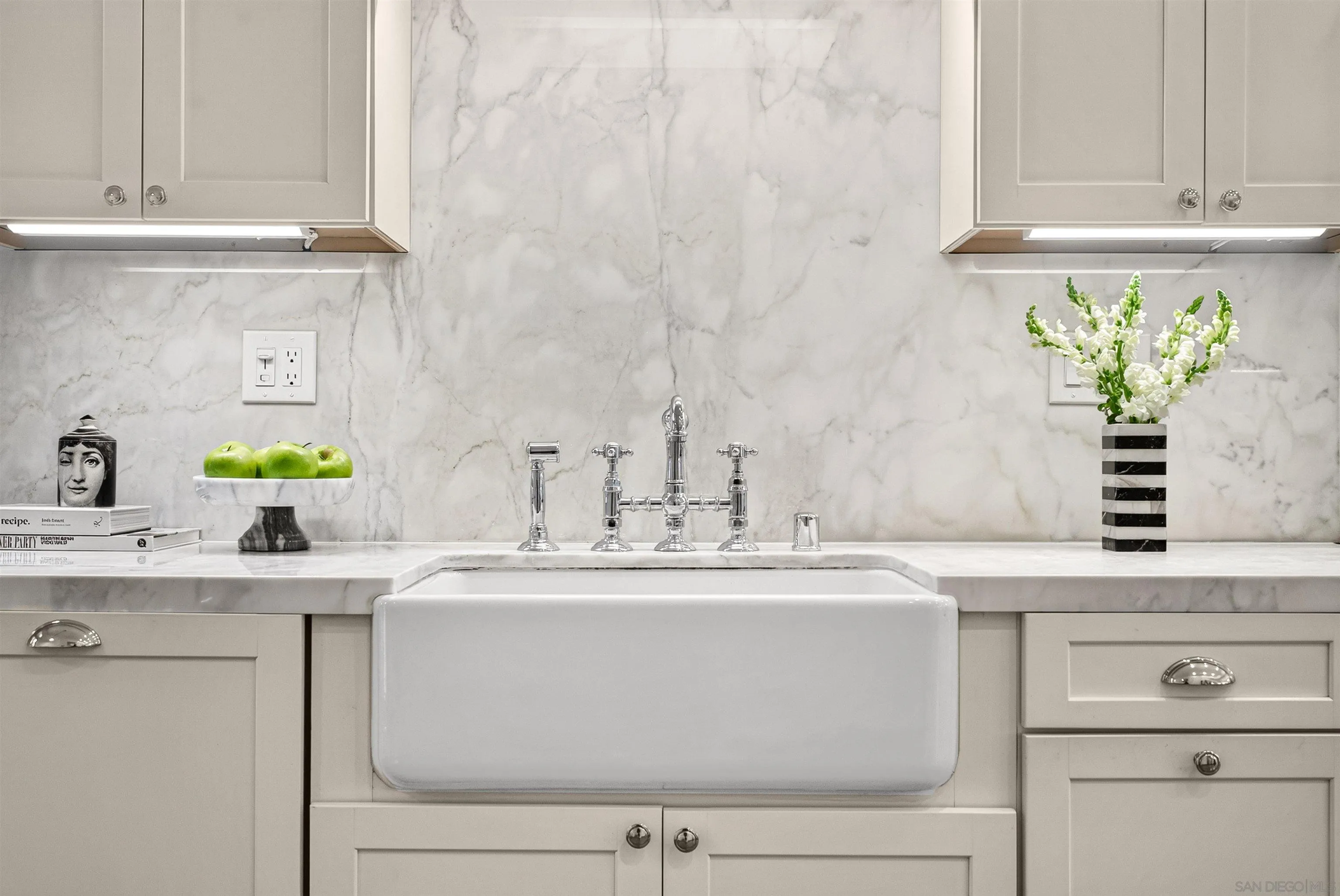 https://cdn.realtyfeed.com/cdn/127/260016133/9c7fd4db035f7a71e9448999ba1a762d.webp