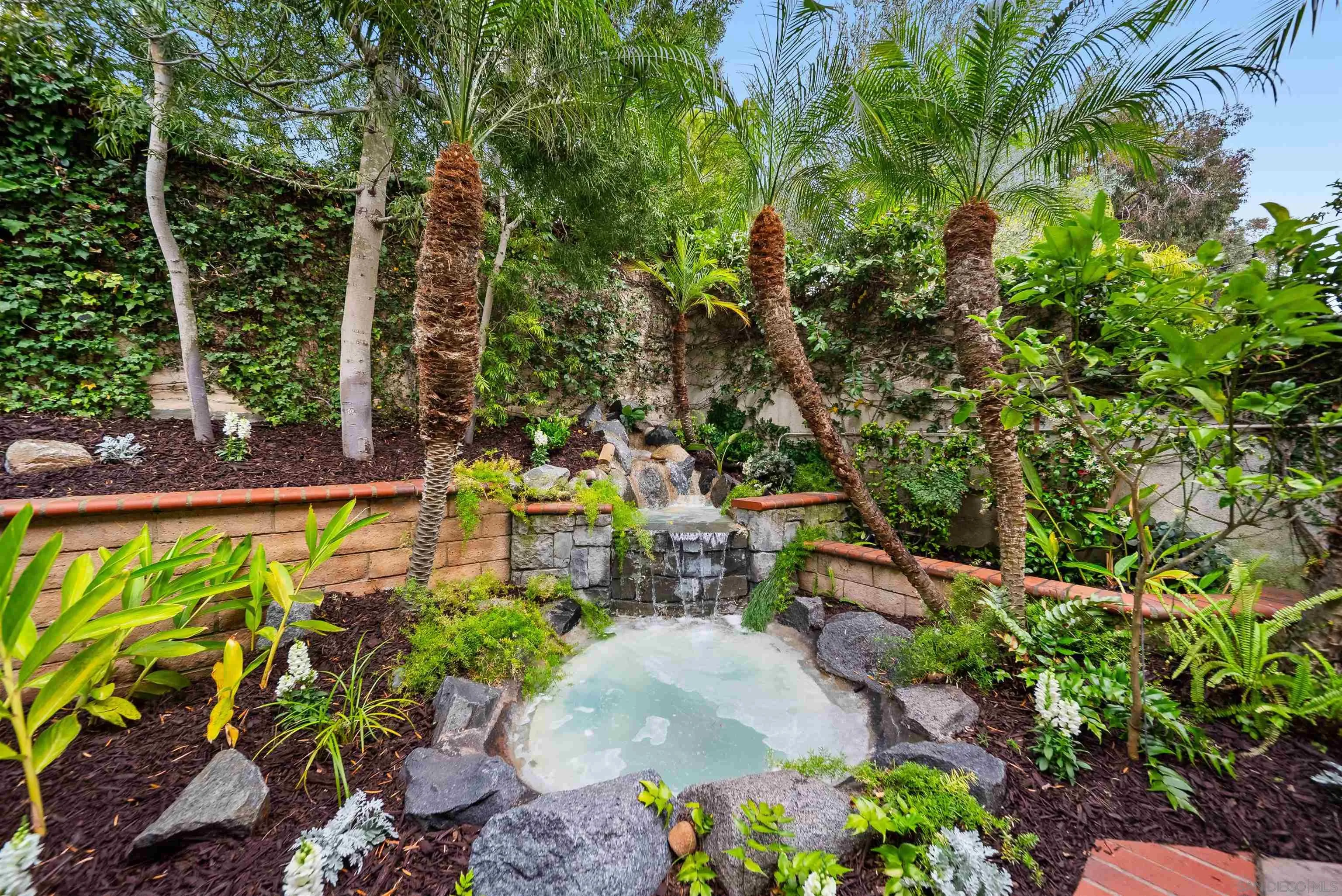 https://cdn.realtyfeed.com/cdn/127/260016133/f9239b747acd6bc3ca77e53e2bf2d797.webp
