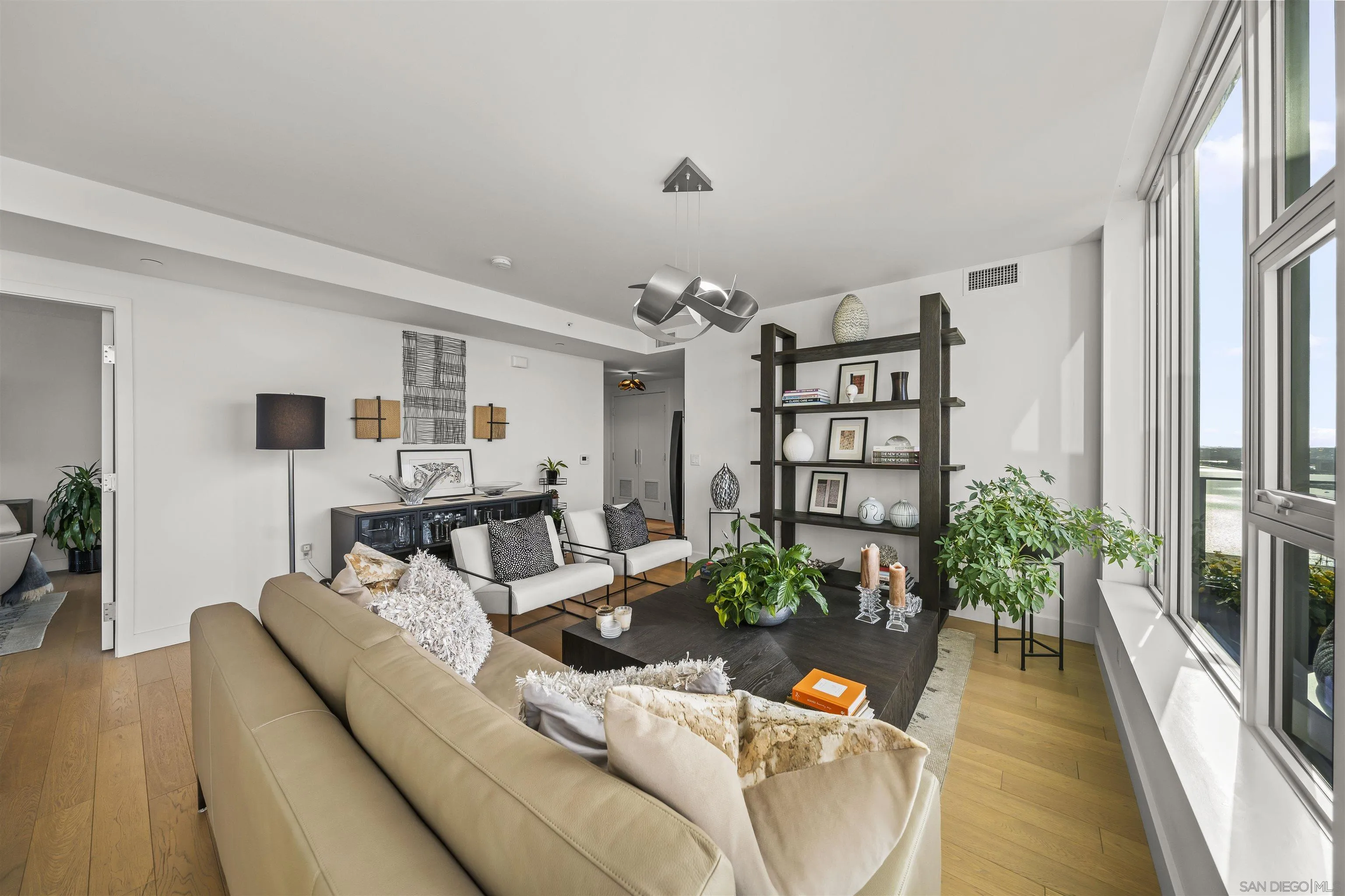 https://cdn.realtyfeed.com/cdn/127/260016134/39edff7018519d234a19975495a5f2cd.webp
