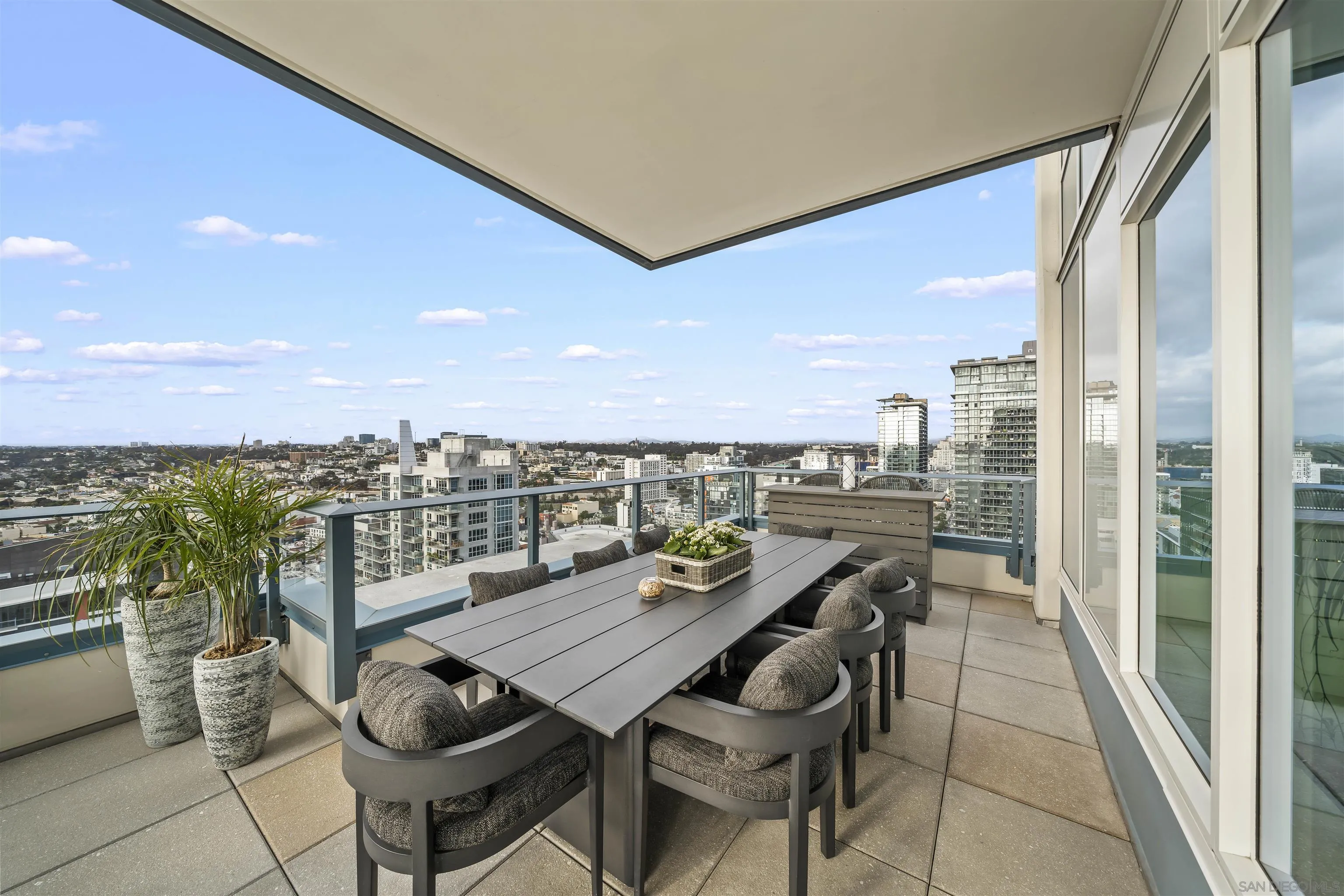 https://cdn.realtyfeed.com/cdn/127/260016134/59d757175e39d061615c5f483cd36a61.webp