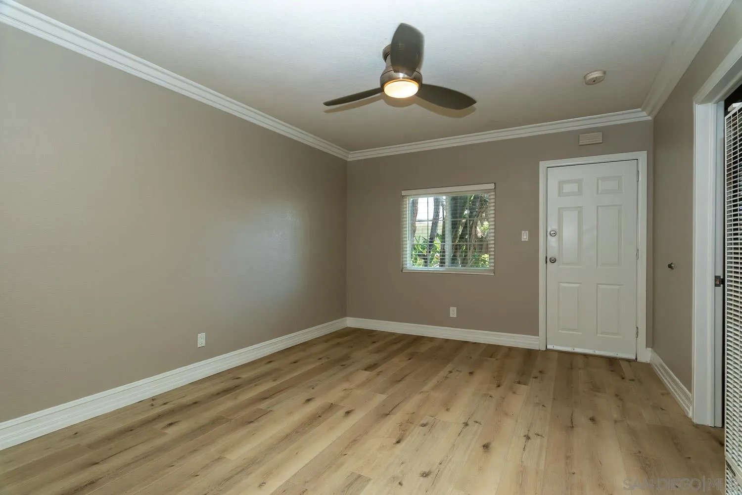 https://cdn.realtyfeed.com/cdn/127/260016135/3d75b22bb33ee561ff812fc336a57bfe.webp