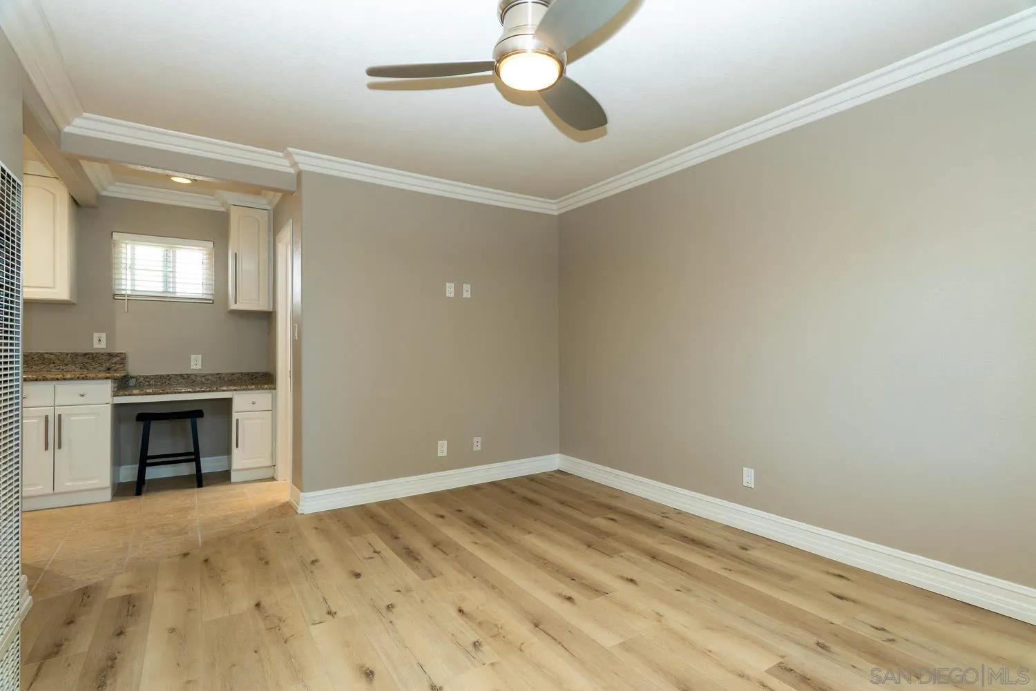 https://cdn.realtyfeed.com/cdn/127/260016135/a26508e5ae336bc98c3698e012dd7867.webp