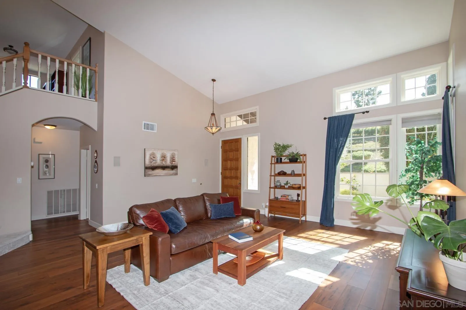 https://cdn.realtyfeed.com/cdn/127/260016146/0d54c4b44dde36491db8c6a78867c8d2.webp