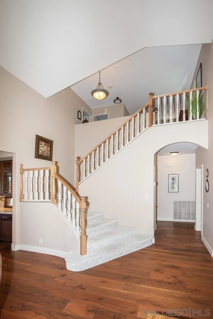 https://cdn.realtyfeed.com/cdn/127/260016146/6eb34fbcf73b556b2383a3dd7f959db2.webp