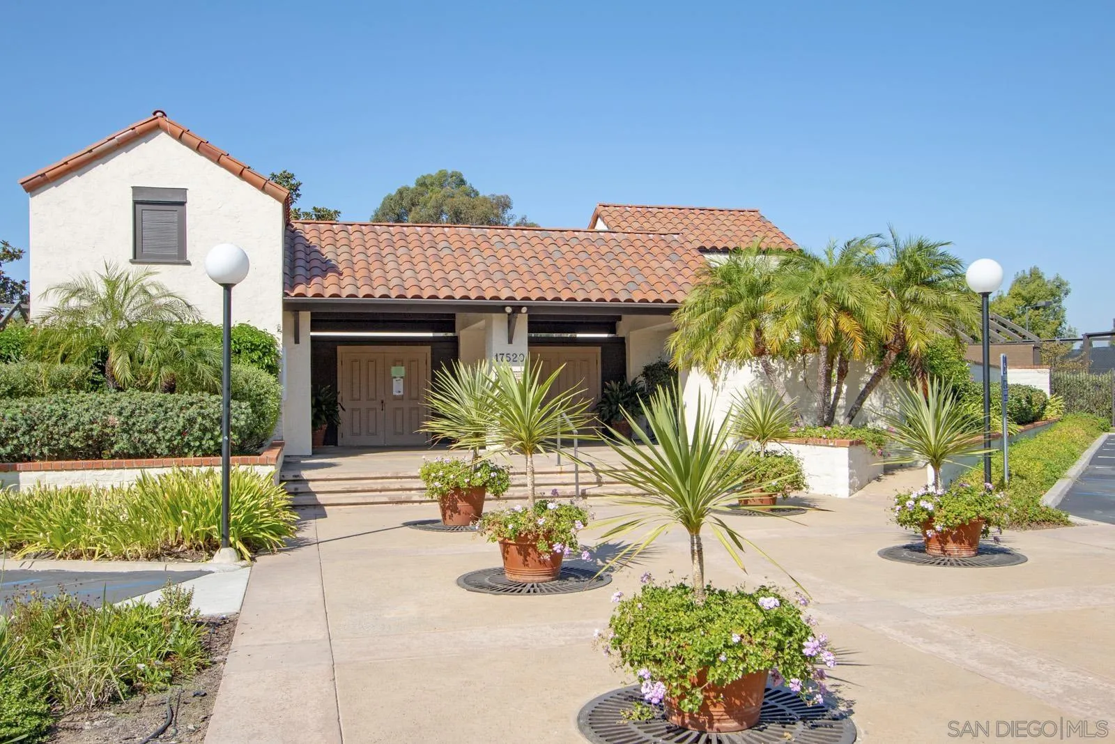 https://cdn.realtyfeed.com/cdn/127/260016146/9a222abc2ad70c463b3e306f3d02f61c.webp