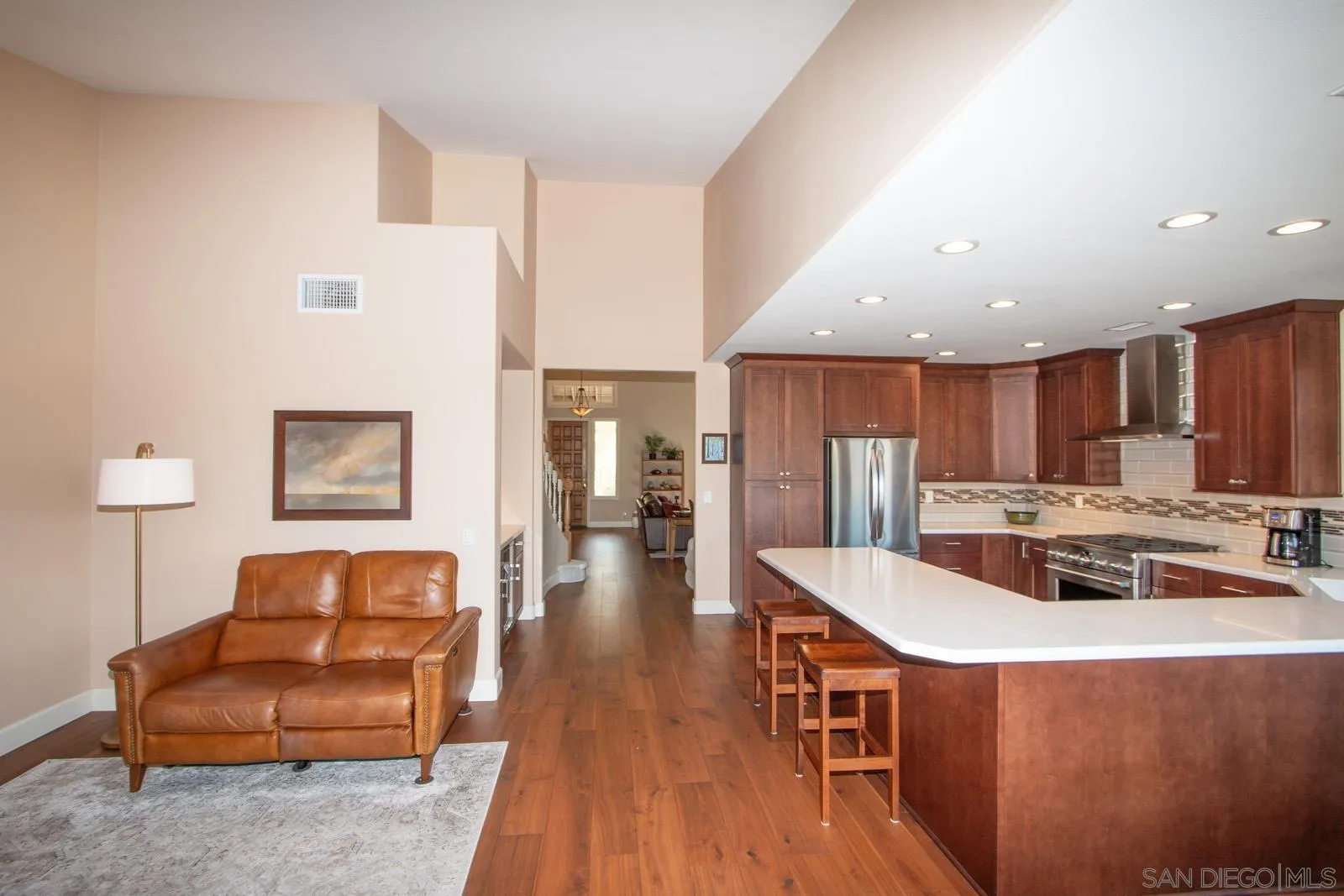https://cdn.realtyfeed.com/cdn/127/260016146/bb9f52a8359deea2e42cc0b908f7100e.webp