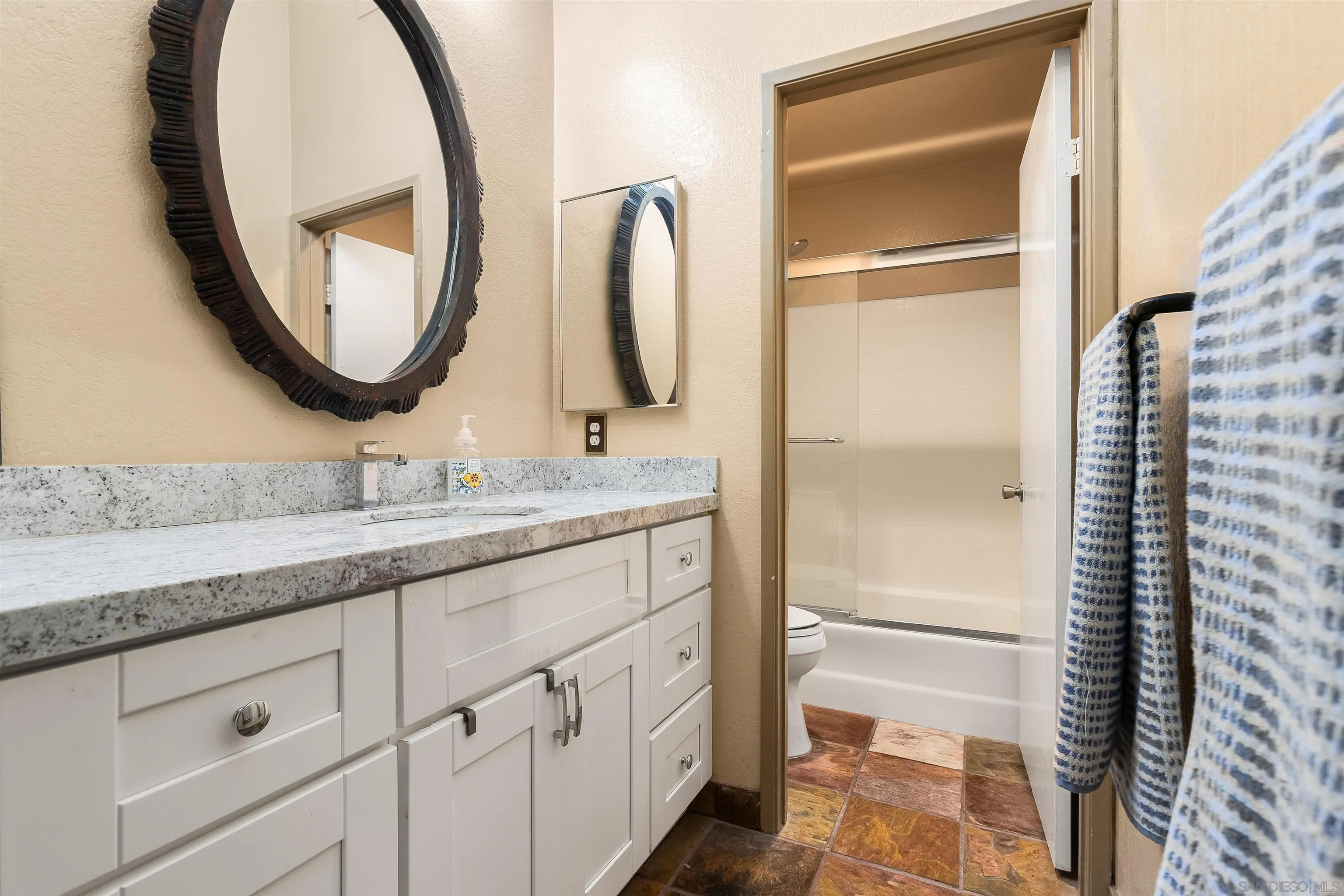 Photo #8: 260016147 Listing: Photo #8