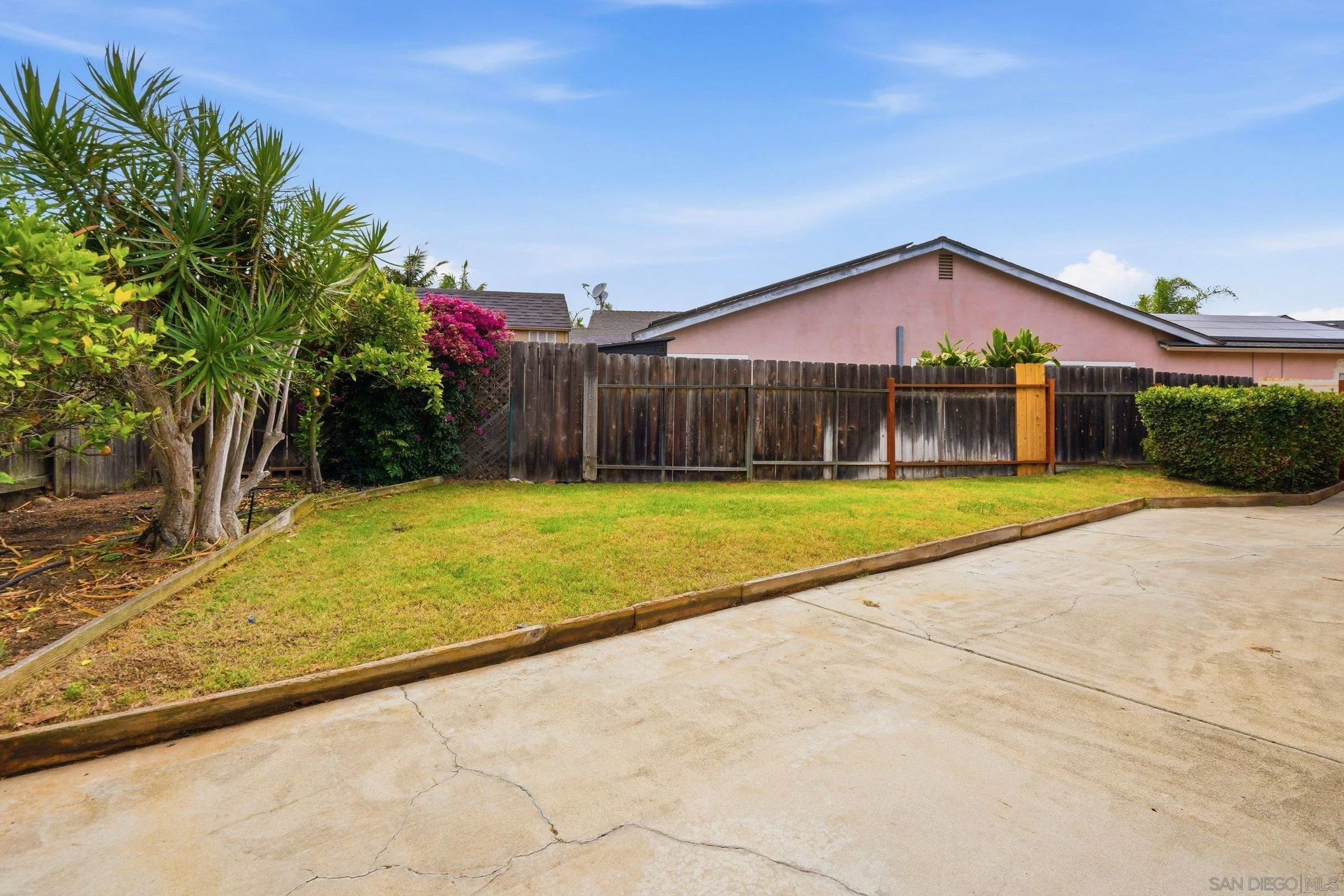 https://cdn.realtyfeed.com/cdn/127/260016149/0adbeb7bf301baa1e56715d036490de0.webp