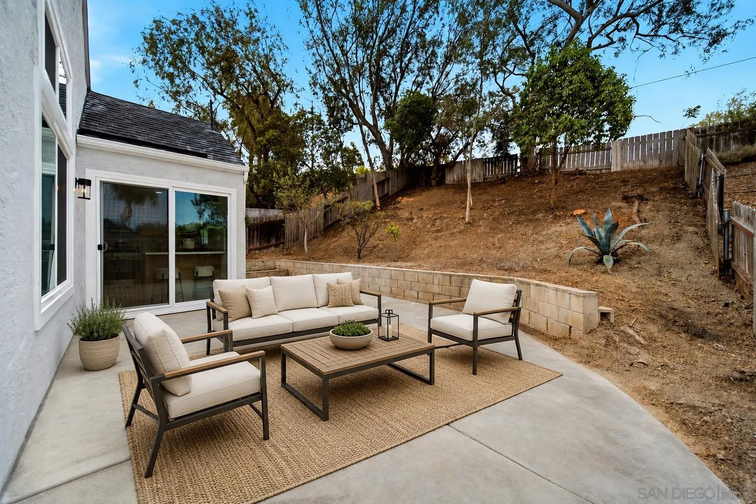 https://cdn.realtyfeed.com/cdn/127/260016157/e8026263e0d5b1aa7b628b3ae960f937.webp