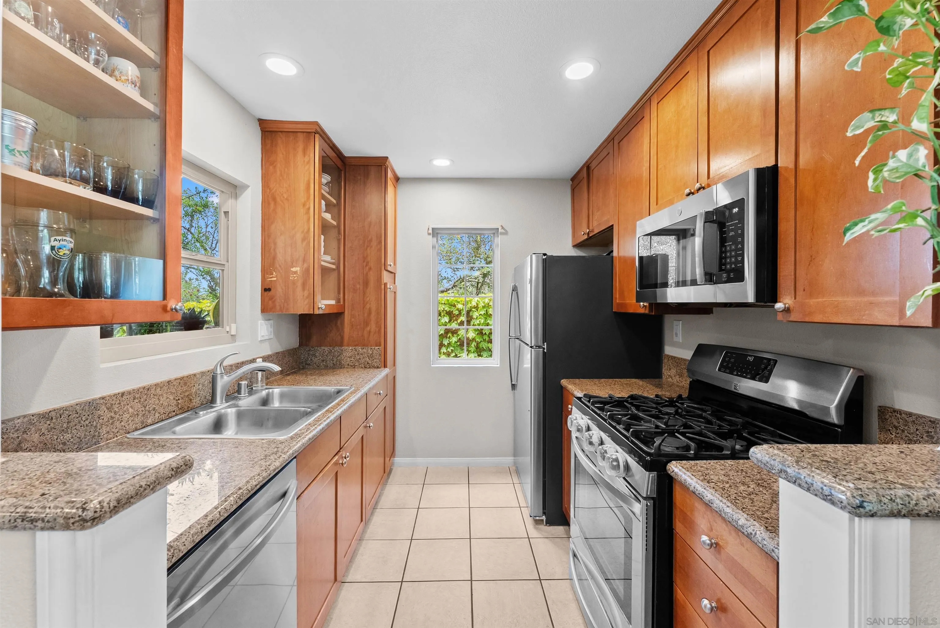 Photo #9: 260016160 Listing: Photo #9
