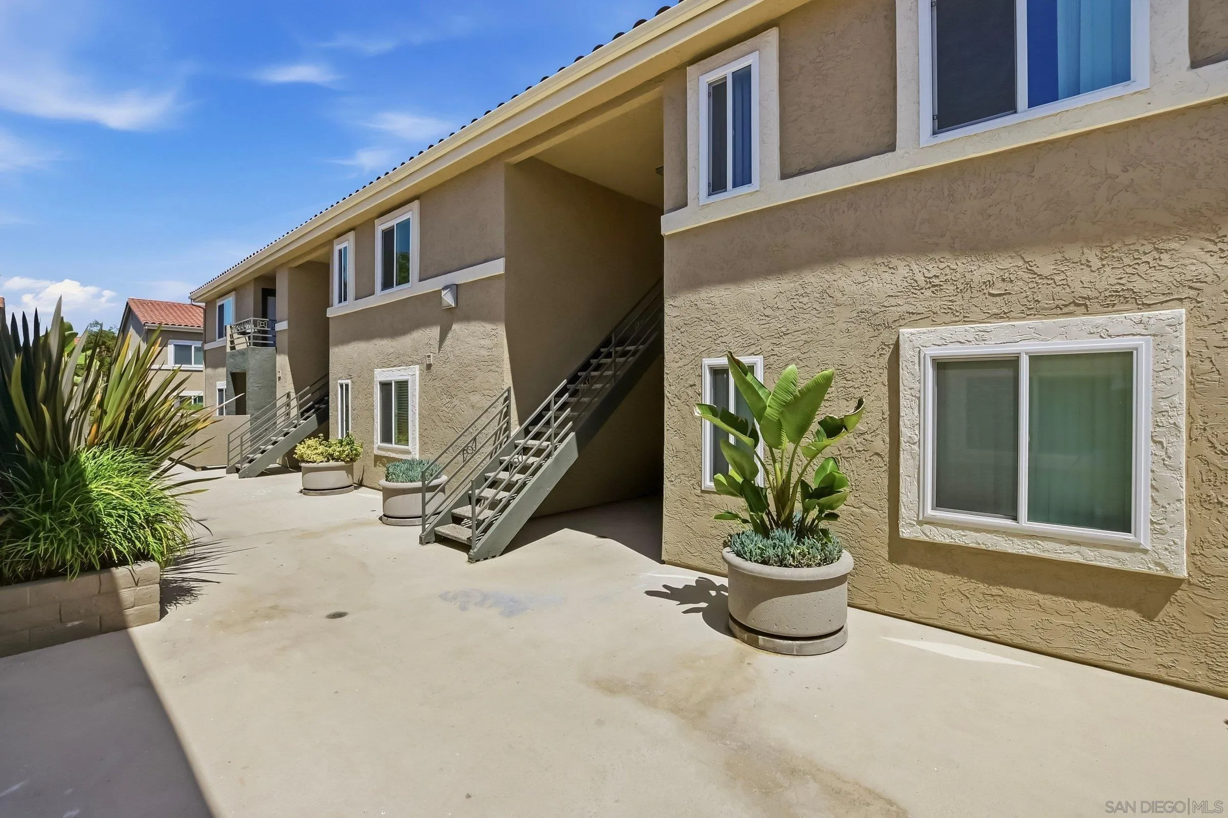 Photo #2: 260016166 Listing: Photo #2