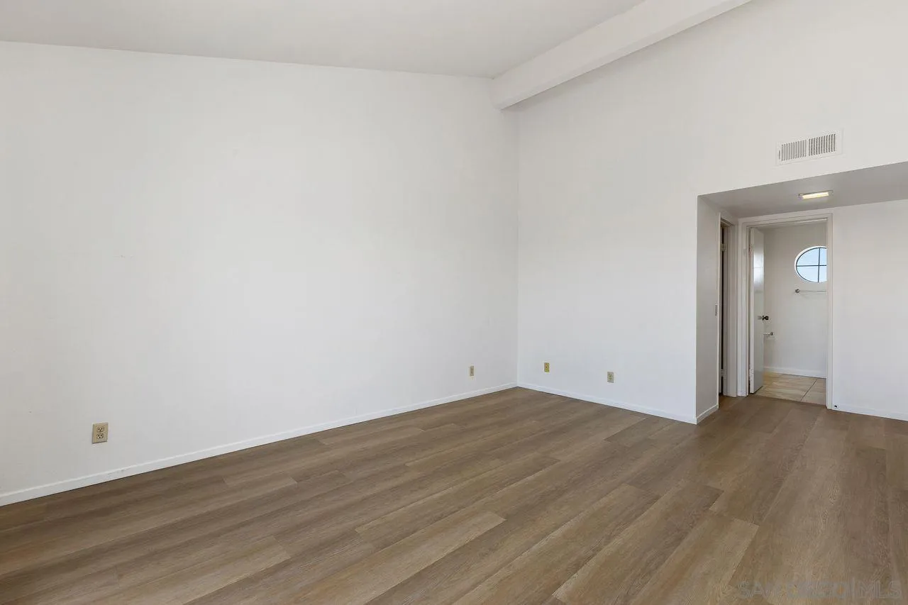 Photo #16: 260016167 Listing: Photo #16