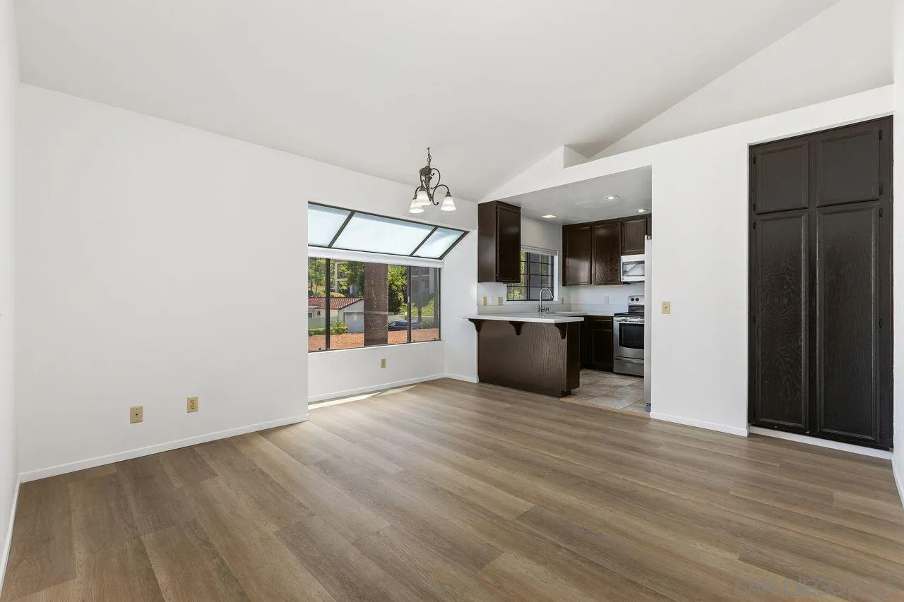 https://cdn.realtyfeed.com/cdn/127/260016167/a7592bdc0bdecef66a7a5ad8e70b29a3.webp