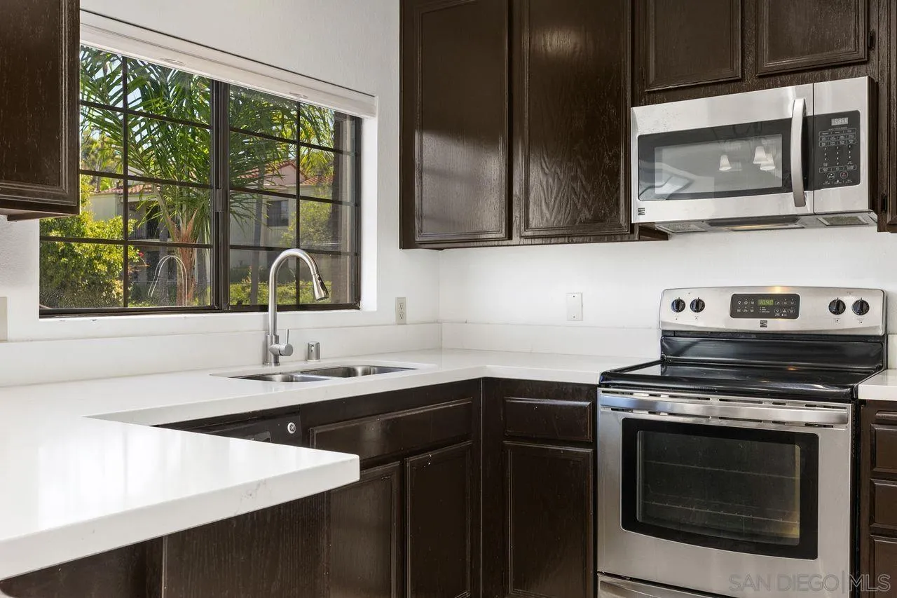 https://cdn.realtyfeed.com/cdn/127/260016167/ec09437a1ea96b05e4e1249a7cfe3e7f.webp
