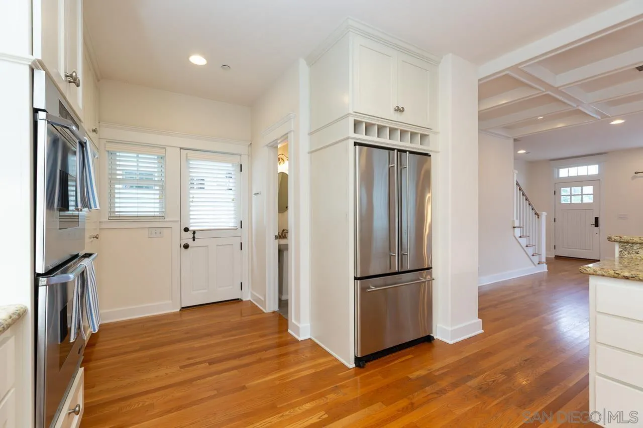 https://cdn.realtyfeed.com/cdn/127/260016170/2760f5f765c443c8df92546e2aecd16f.webp