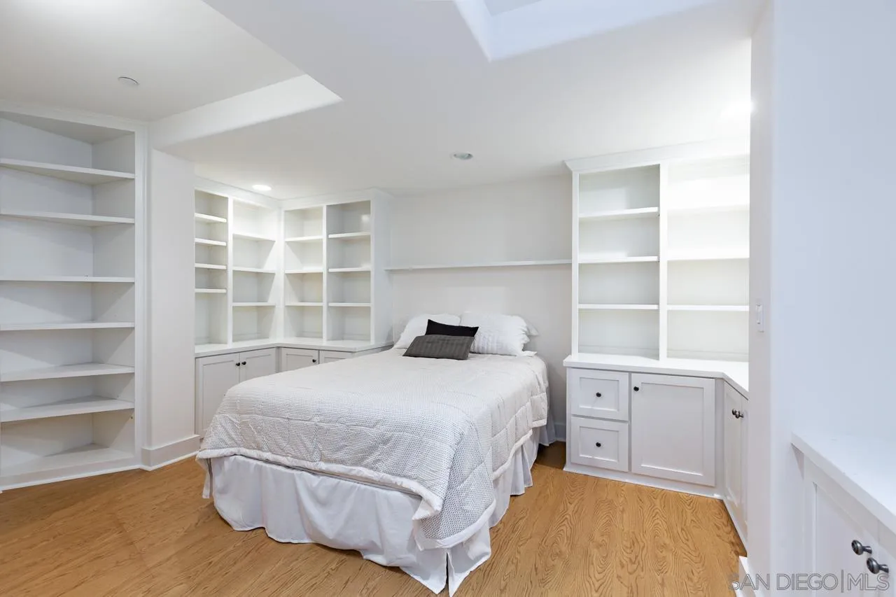 https://cdn.realtyfeed.com/cdn/127/260016170/b2d0286f78c3fc71e853cee37bfd7b92.webp