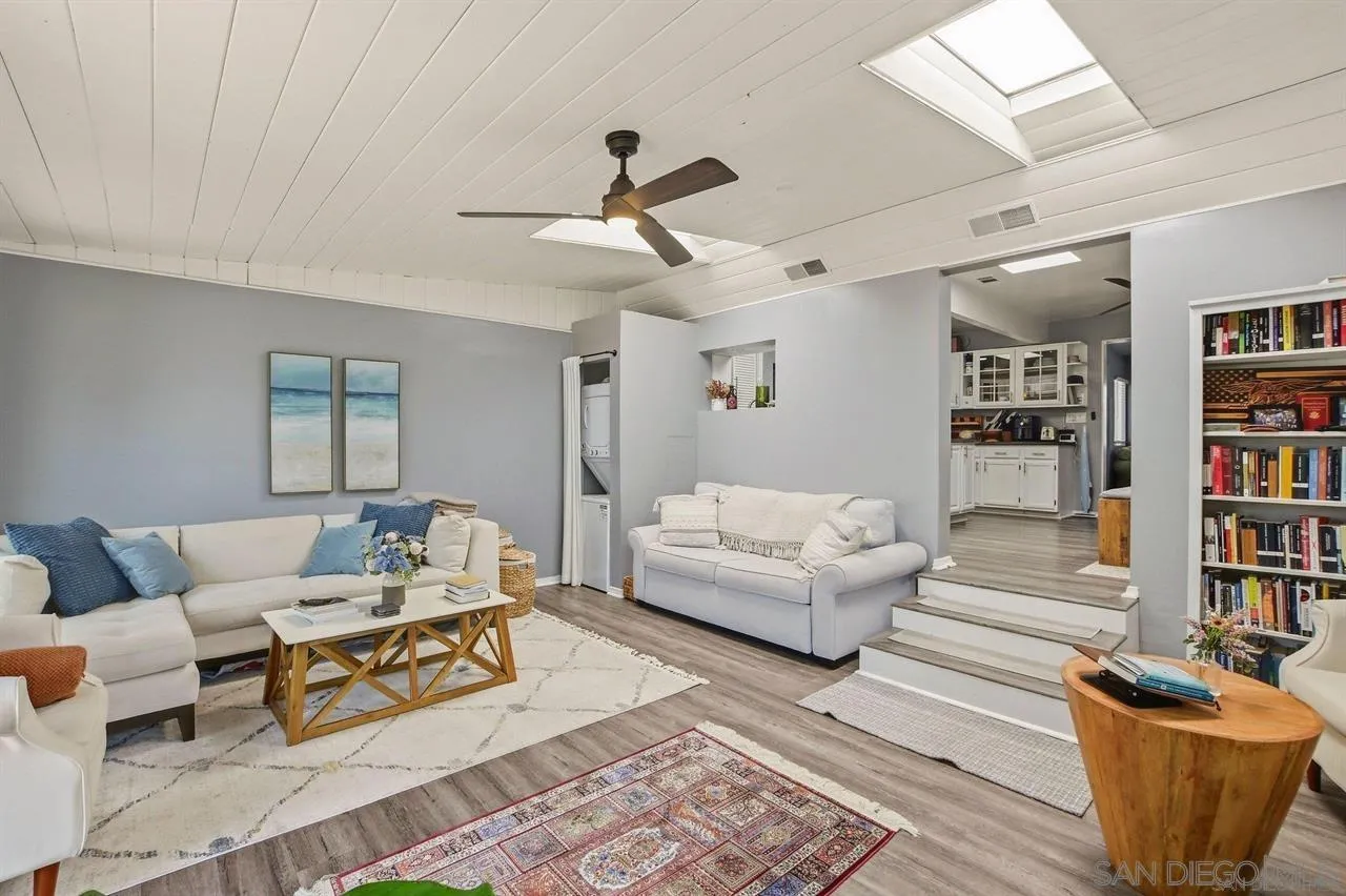 https://cdn.realtyfeed.com/cdn/127/260016173/6e2acad42895fb9f710bd525a11b7053.webp