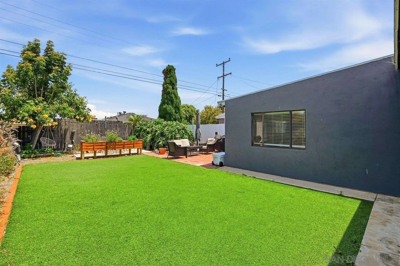 https://cdn.realtyfeed.com/cdn/127/260016173/8b0f3fdb755b55db7f377f9cb38d816d.webp