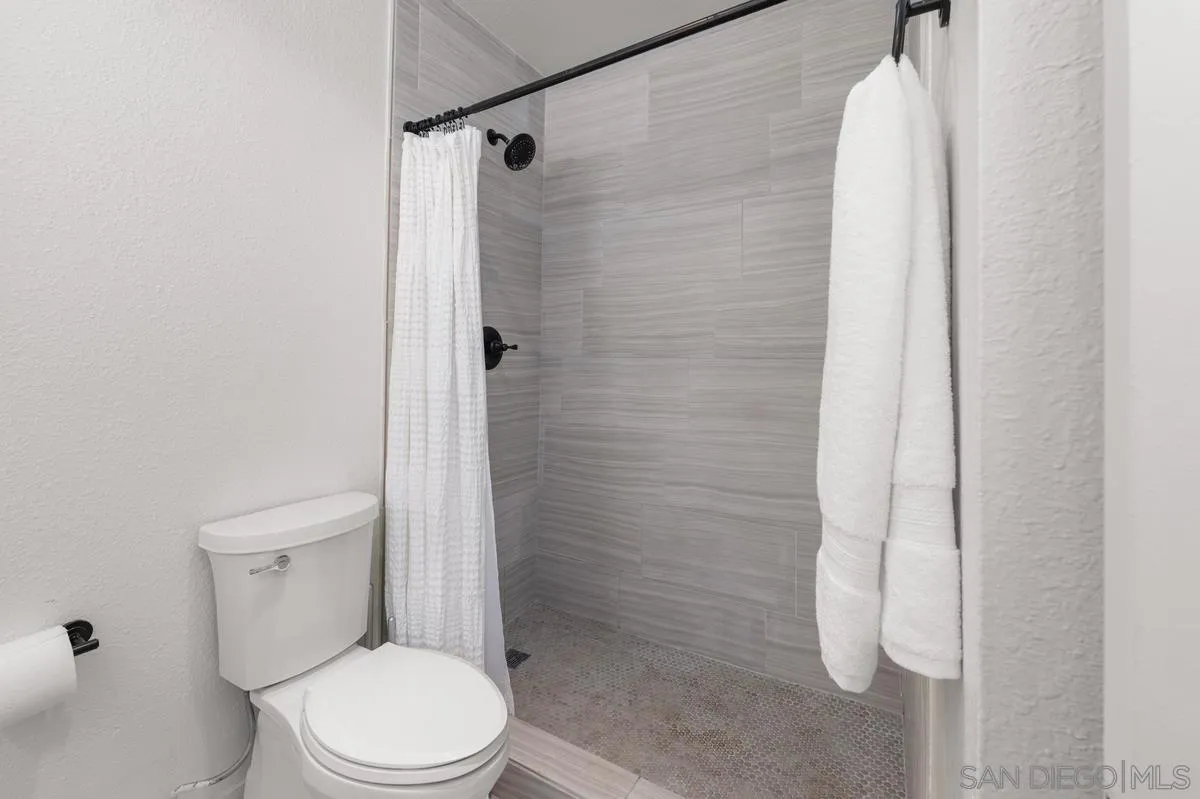 Photo #18: 260016178 Listing: Photo #18