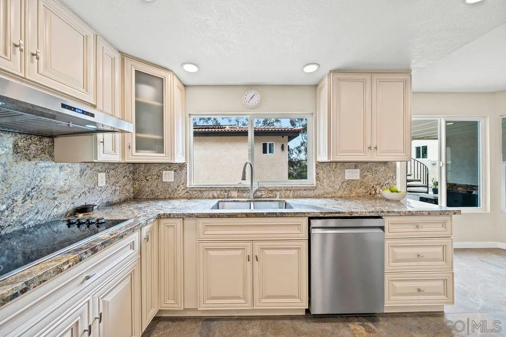 https://cdn.realtyfeed.com/cdn/127/260016188/3f61b26a23cda5e8038158182fcc5975.webp