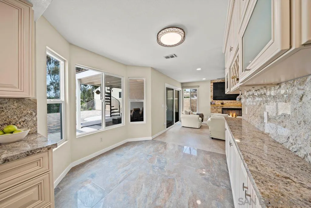 https://cdn.realtyfeed.com/cdn/127/260016188/59284cff35974cee9a77dd1eab5df2d4.webp