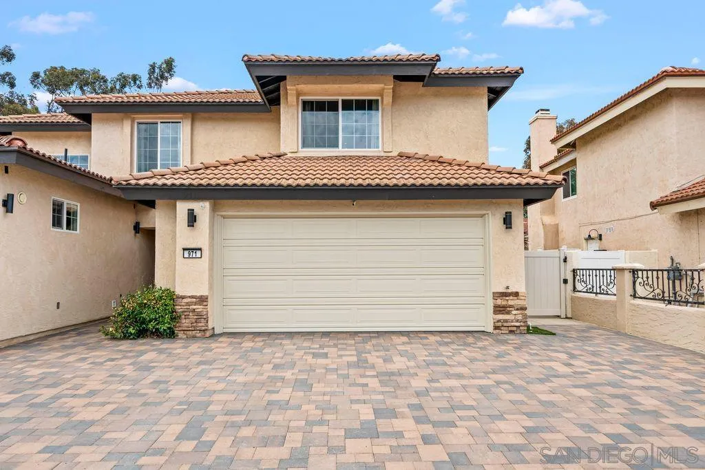 https://cdn.realtyfeed.com/cdn/127/260016188/61c1d3a1ae6a4a23747beffb0547c2a5.webp