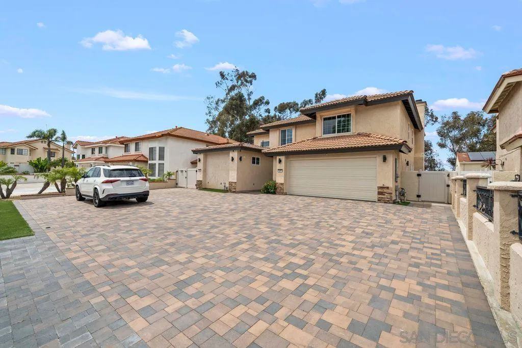 https://cdn.realtyfeed.com/cdn/127/260016188/62264cf7d343e71e1d3bd5ad8f24b0ce.webp